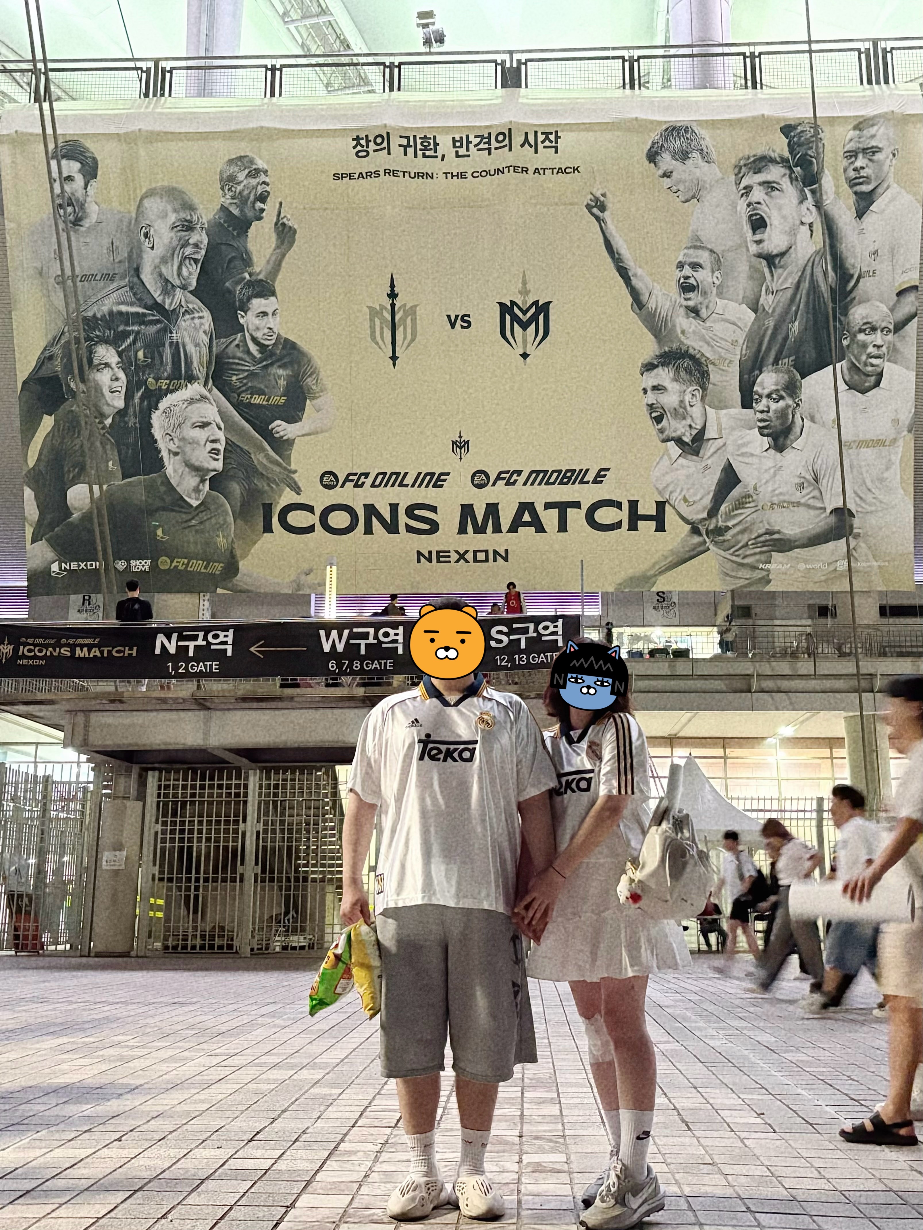 Adidas Real Madrid 99/00 Home Jersey White - KR Sizing (Non Marking Ver.), Adidas Yeezy Foam RNNR Sand 착용 스타일