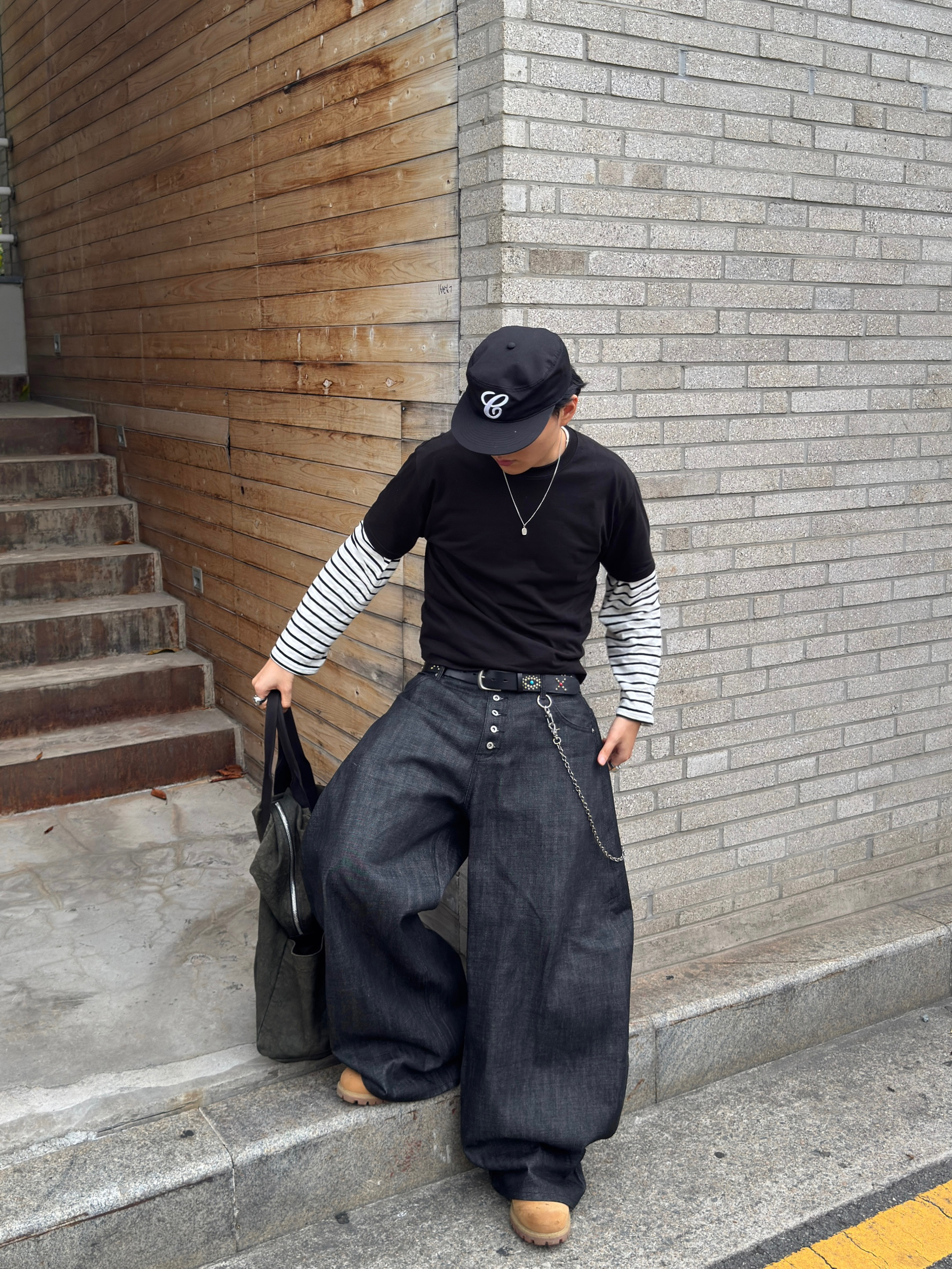 Stussy Canvas Flight Bag Washed Black, Timberland Premium 6 inch Waterproof Boot Wheat Nubuck - Wide 착용 스타일 - 2