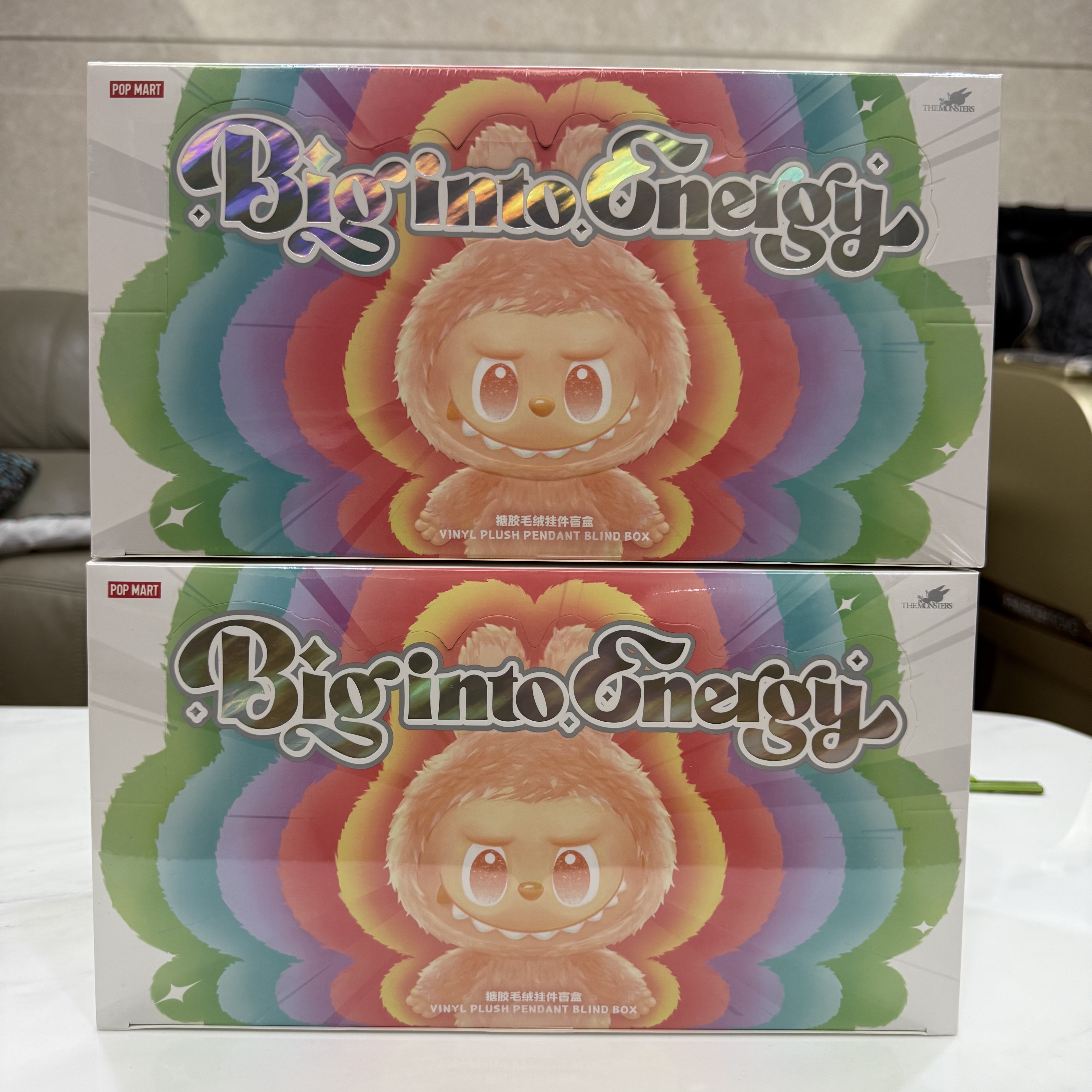 Pop Mart Labubu The Monsters Highlight Series Sealed Case (6 Blind Boxes), Pop Mart Labubu The Monsters Highlight Series Loyalty Keyring (Opened Case) 착용 스타일 - 1