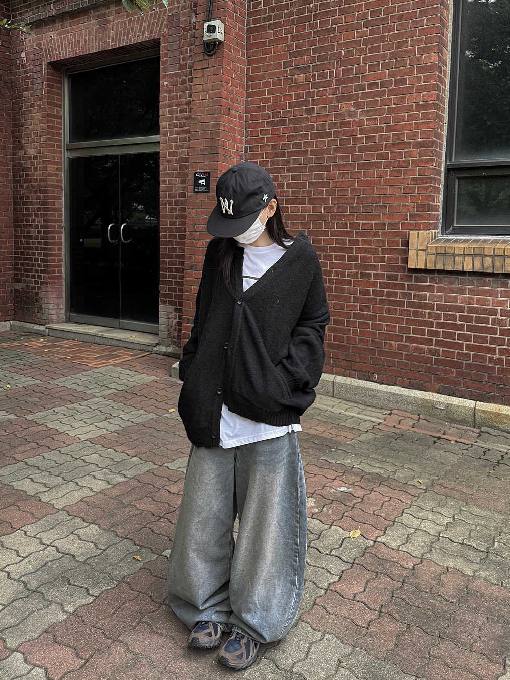Aoiro 6-Panel Bone A/N Cap Black, New Balance ML610T Dark Mushroom - D Standard 착용 스타일 - 3