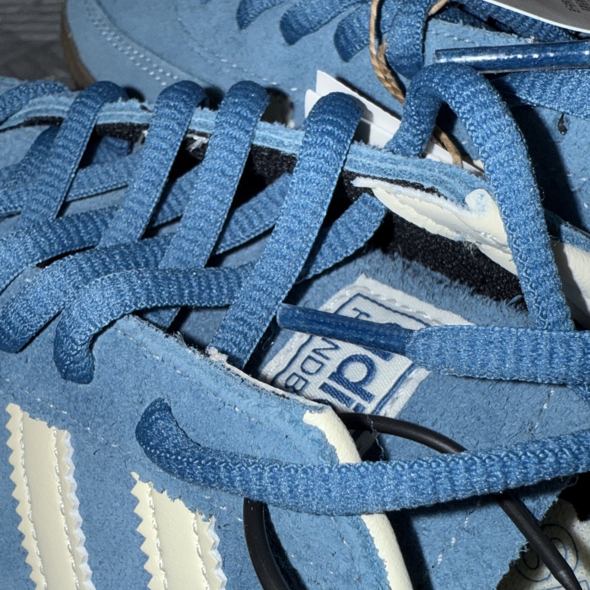 Adidas Spezial Handball Core Blue Cream White 착용 스타일 - 2