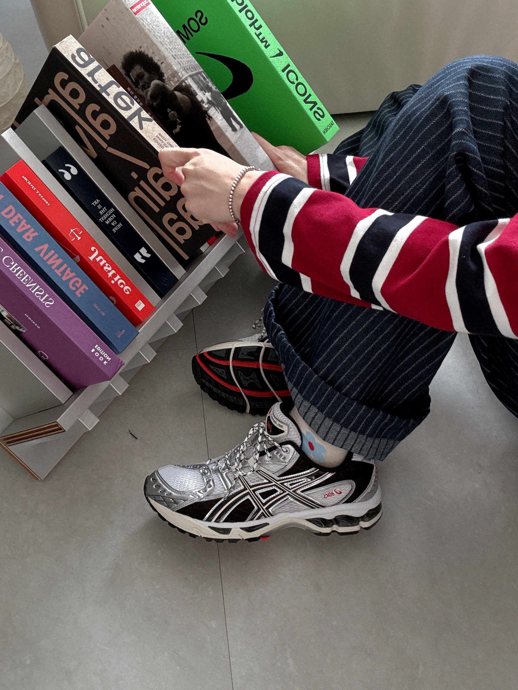 Asics Gel-Nimbus 10.1 White Black 착용 스타일 - 7