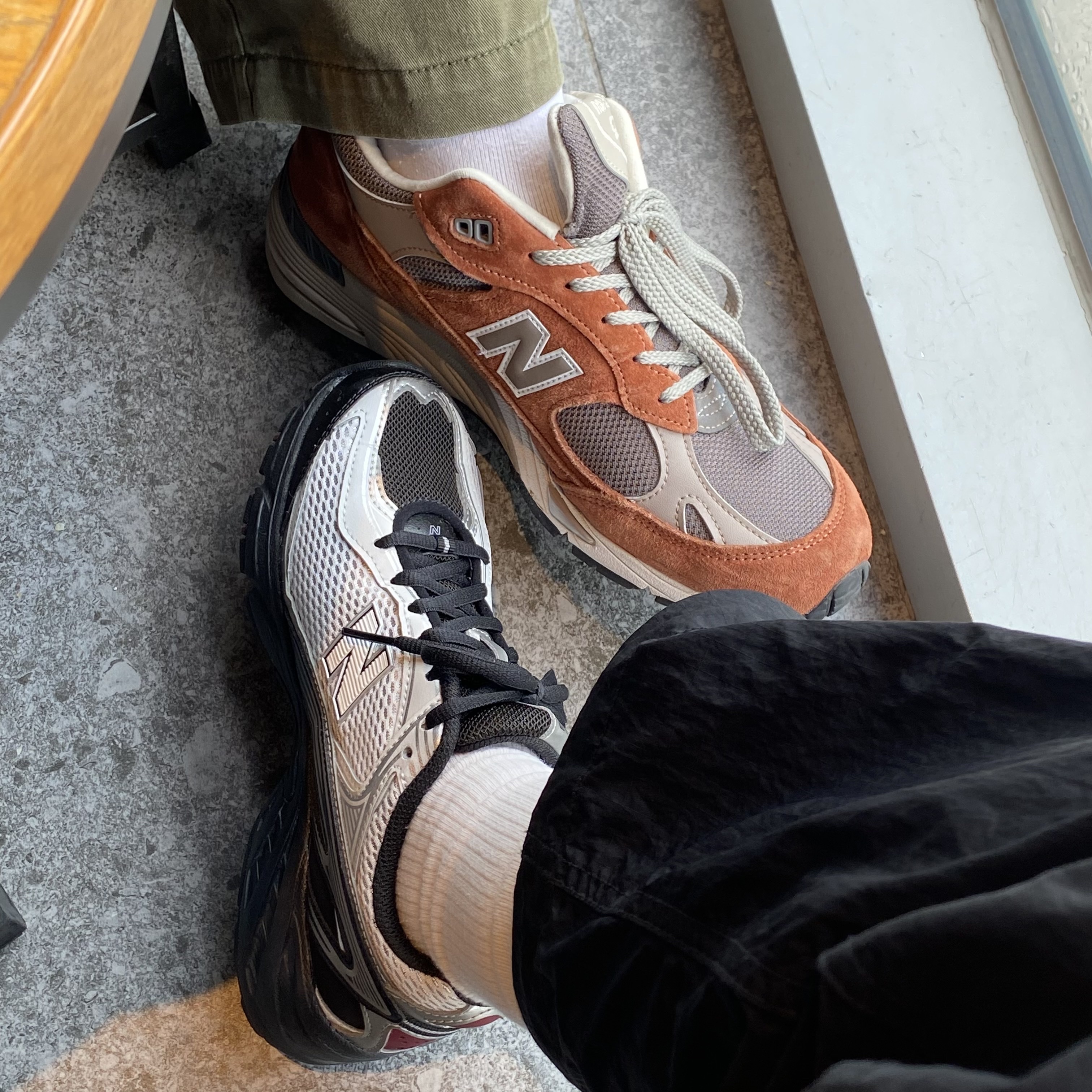 New Balance 509 Black Gray 착용 스타일
