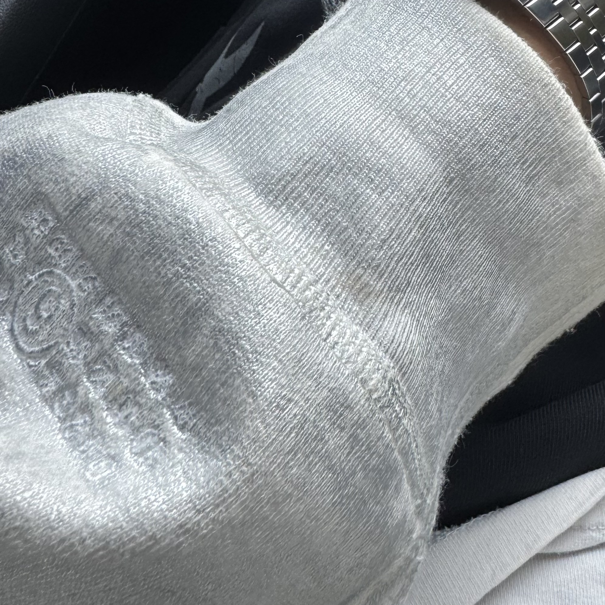 Supreme x MM6 Maison Margiela Foil Box Logo Hooded Sweatshirt White - 24SS, Casio MTP-B145D-2A1V 착용 스타일 - 2