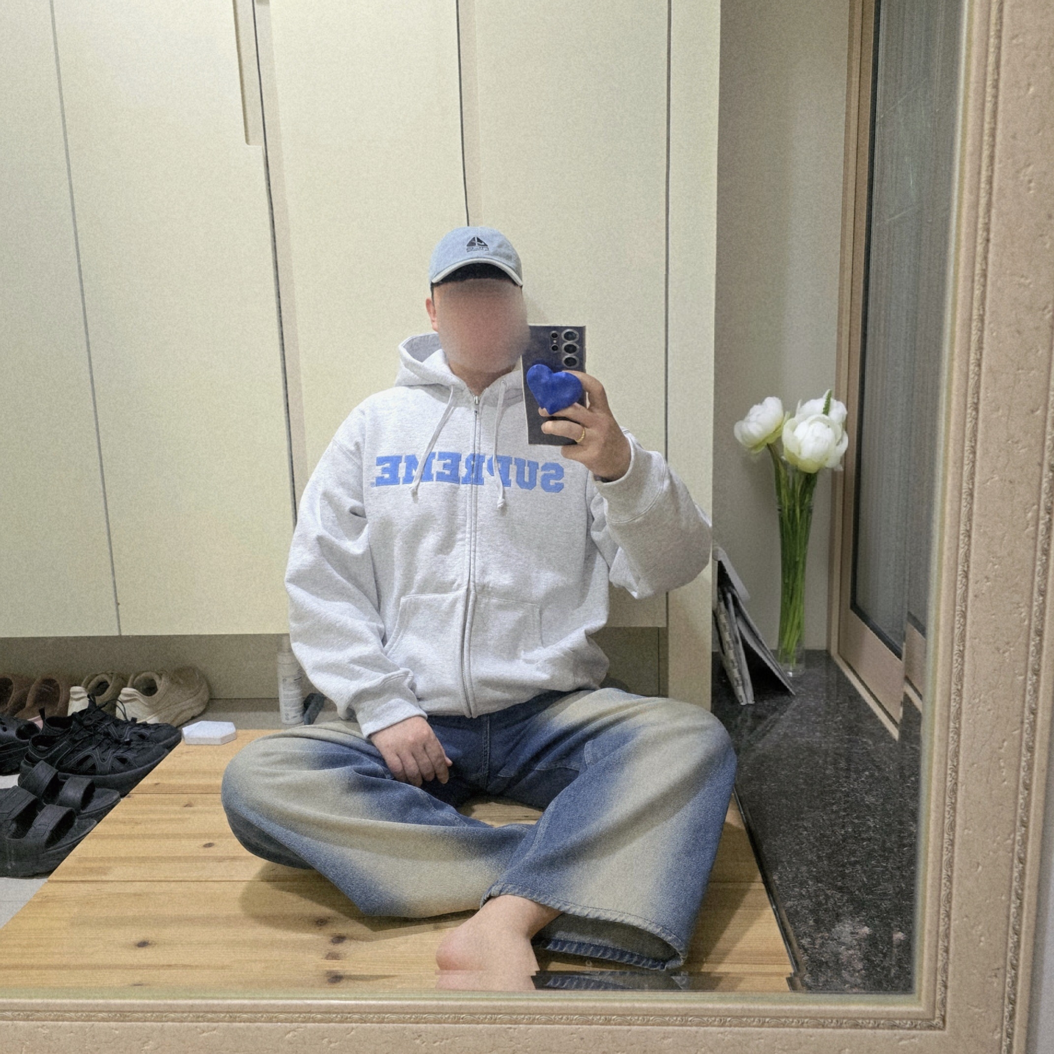 Supreme Collegiate Applique Zip Up Hooded Sweatshirt Ash Grey - 25FW 착용 스타일