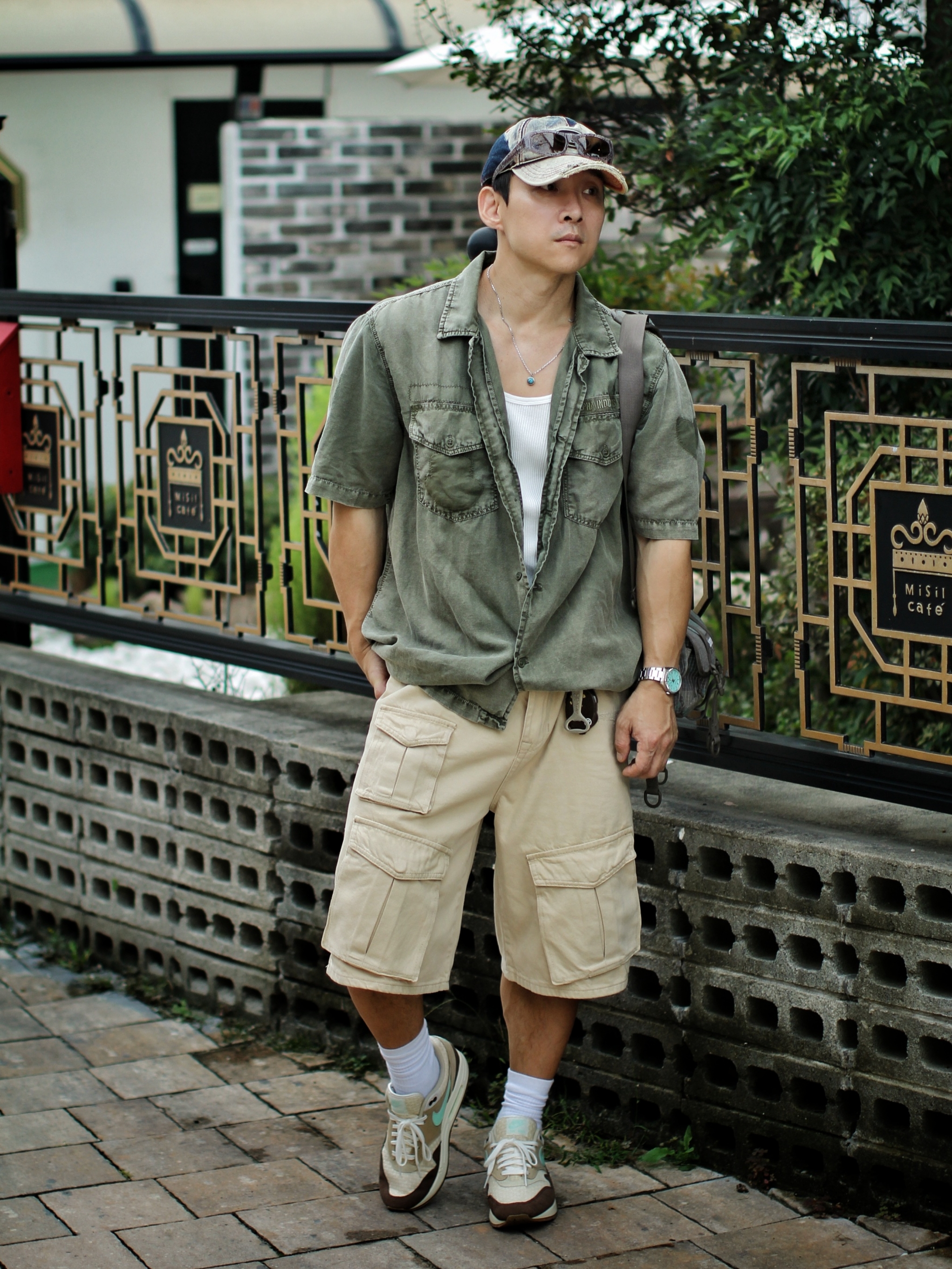 Diesel C-Seymon Treated Denim Baseball Cap Blue White, Supreme Mini Duffle Bag Woodland Camo - 24SS 착용 스타일 - 1