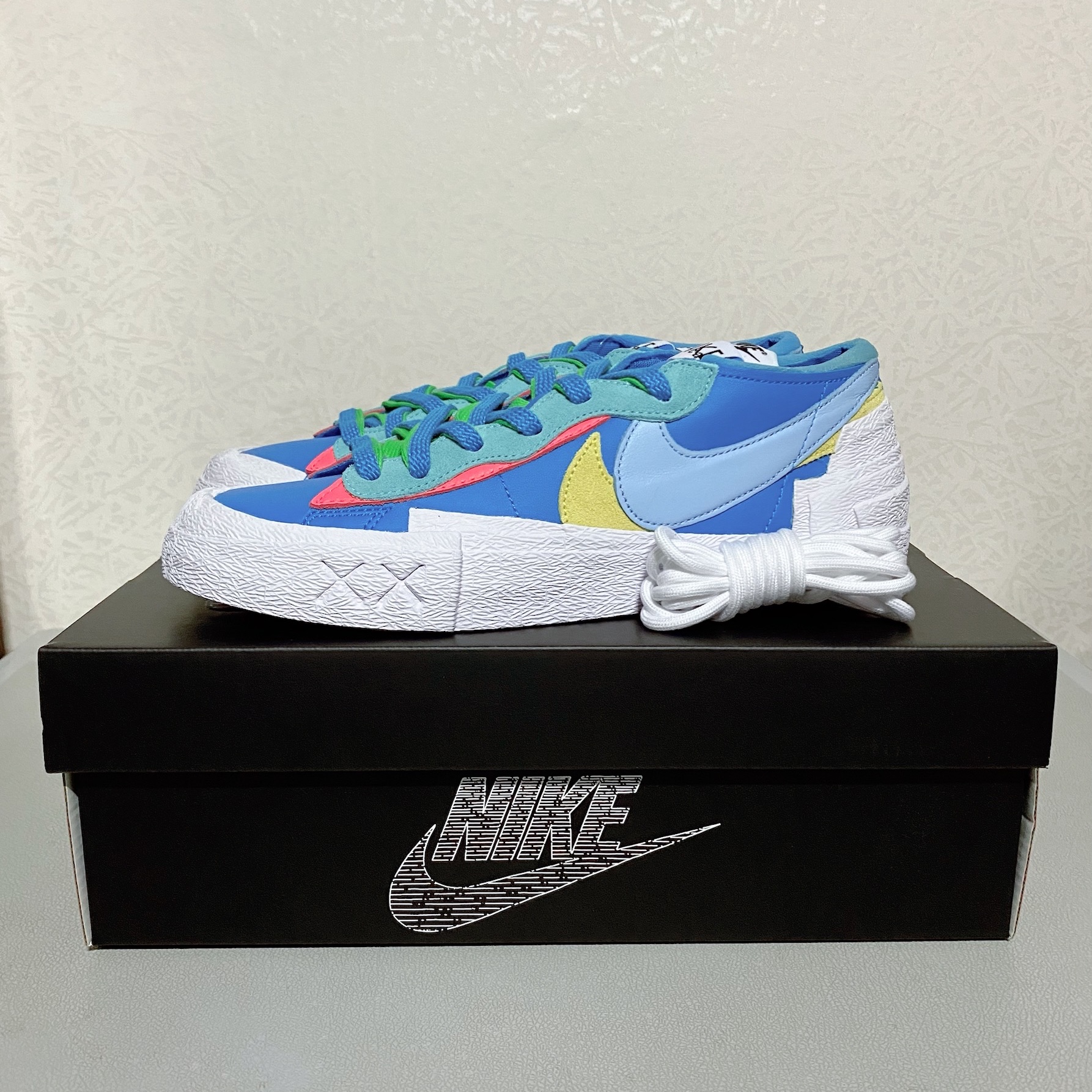 Nike x Sacai x Kaws Blazer Low Neptune Blue 착용 스타일