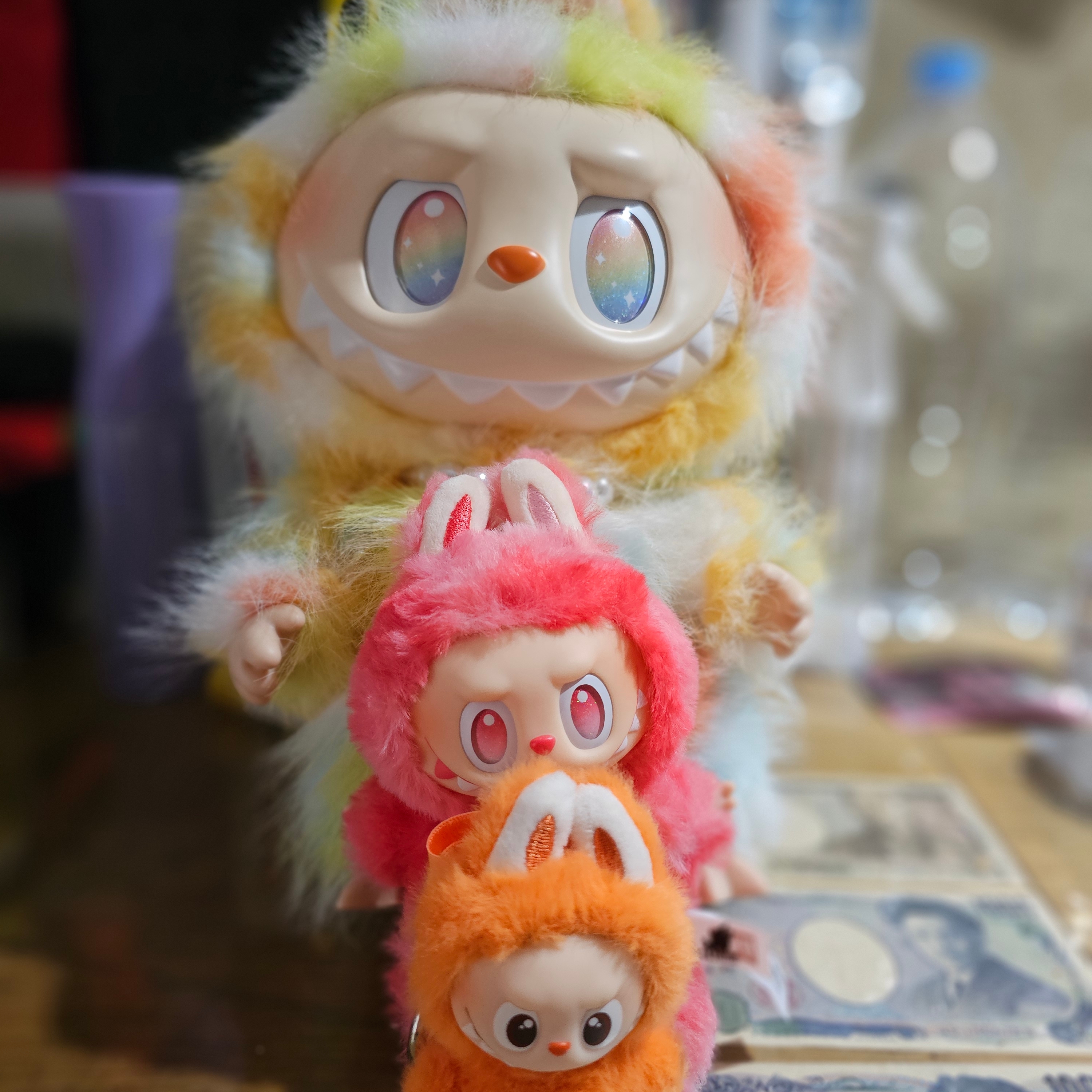 Pop Mart Labubu The Monsters Big Into Energy Series-Rock The Universe Vinyl Plush Doll, Pop Mart Labubu The Monsters Highlight Series Love Keyring (Opened Case) 착용 스타일 - 2
