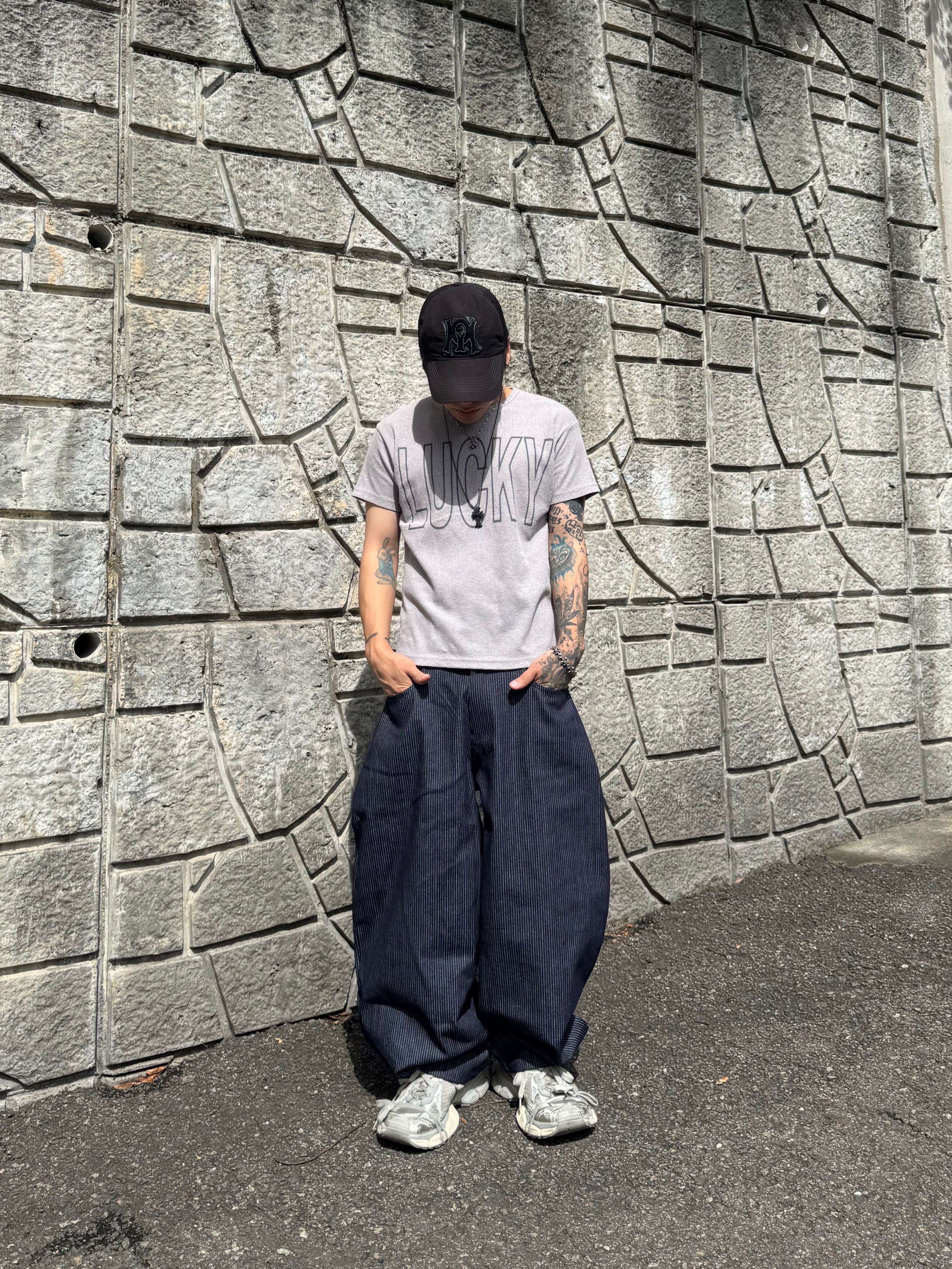 Balenciaga 3XL Sneakers Light Beige 착용 스타일 - 1