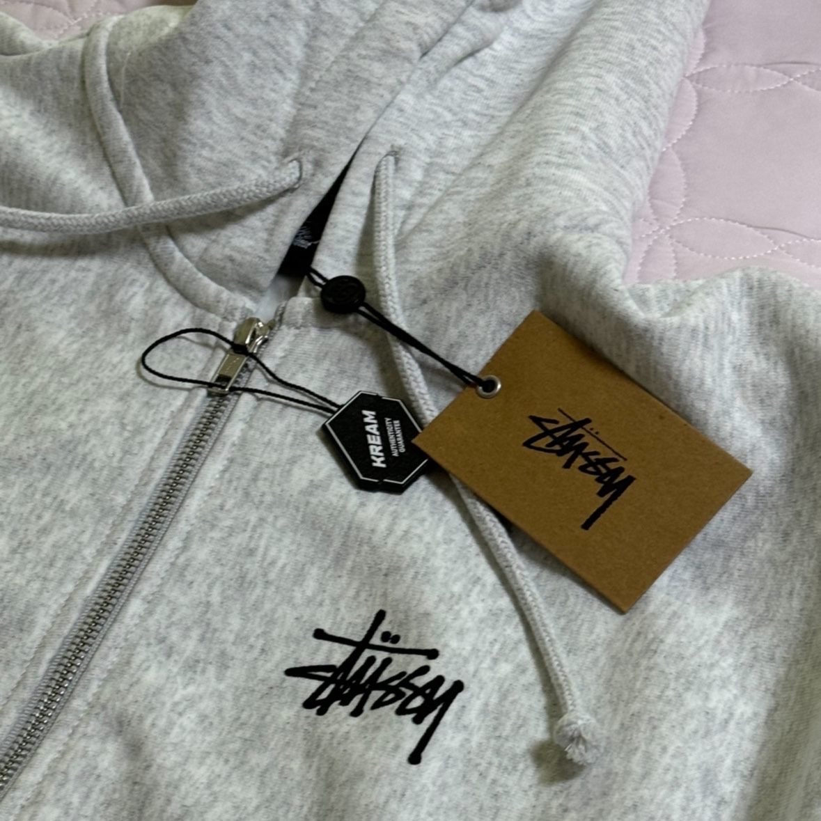 Stussy Basic Stussy Zip Hoodie Ash Heather 착용 스타일 - 2