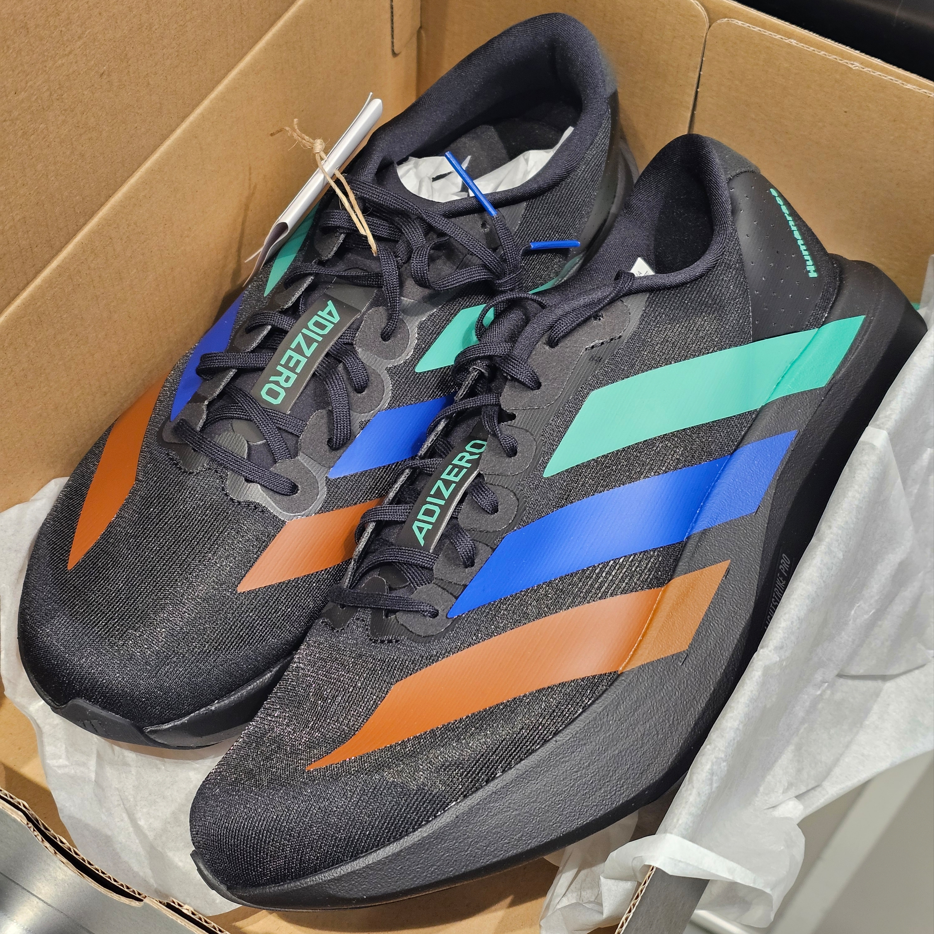 Adidas x Pharrell Williams Humanrace Adizero Adios EVO SL Core Black Semi Court Green 착용 스타일 - 1