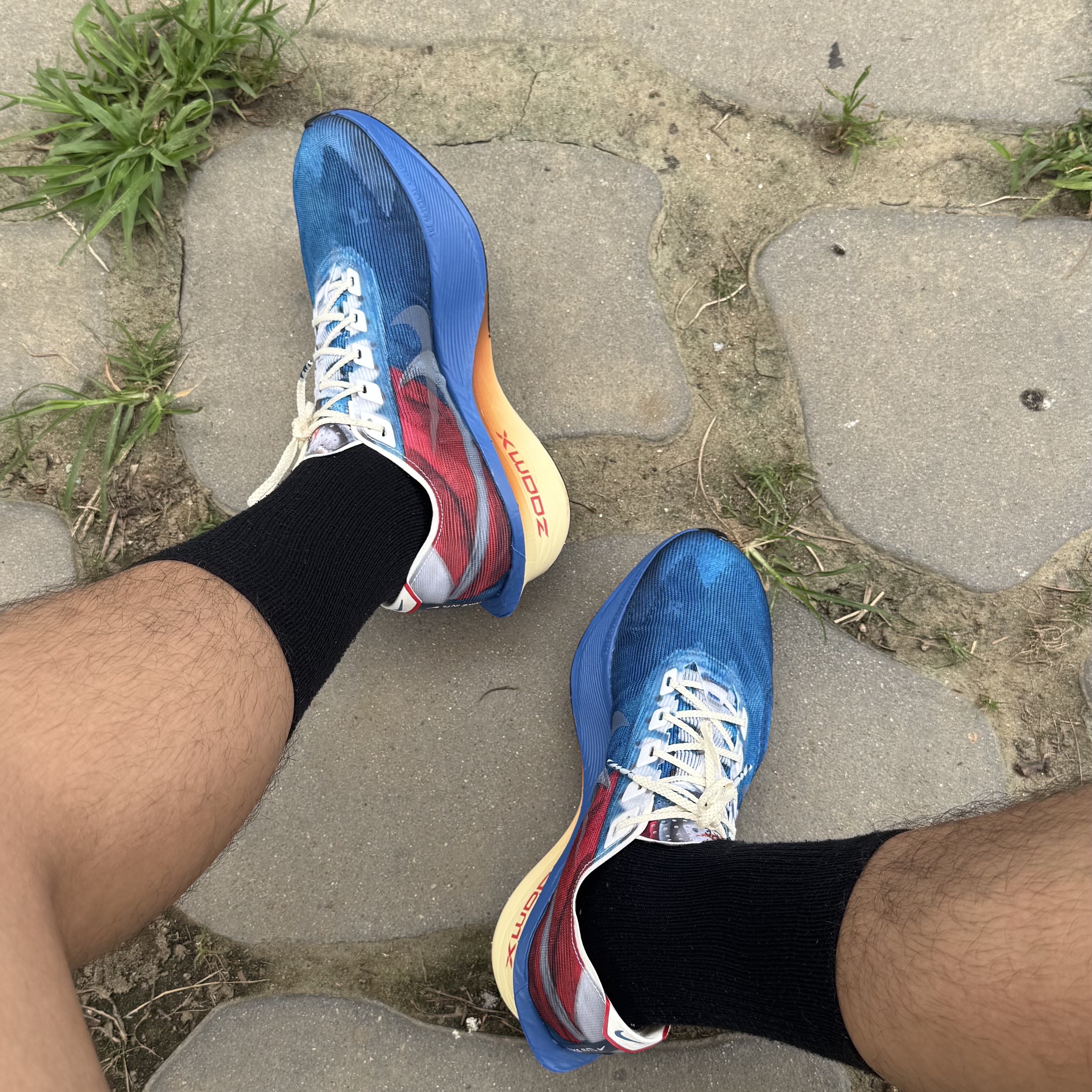 Nike ZoomX Vaporfly Next% 4 PRM Multicolor Clear 착용 스타일