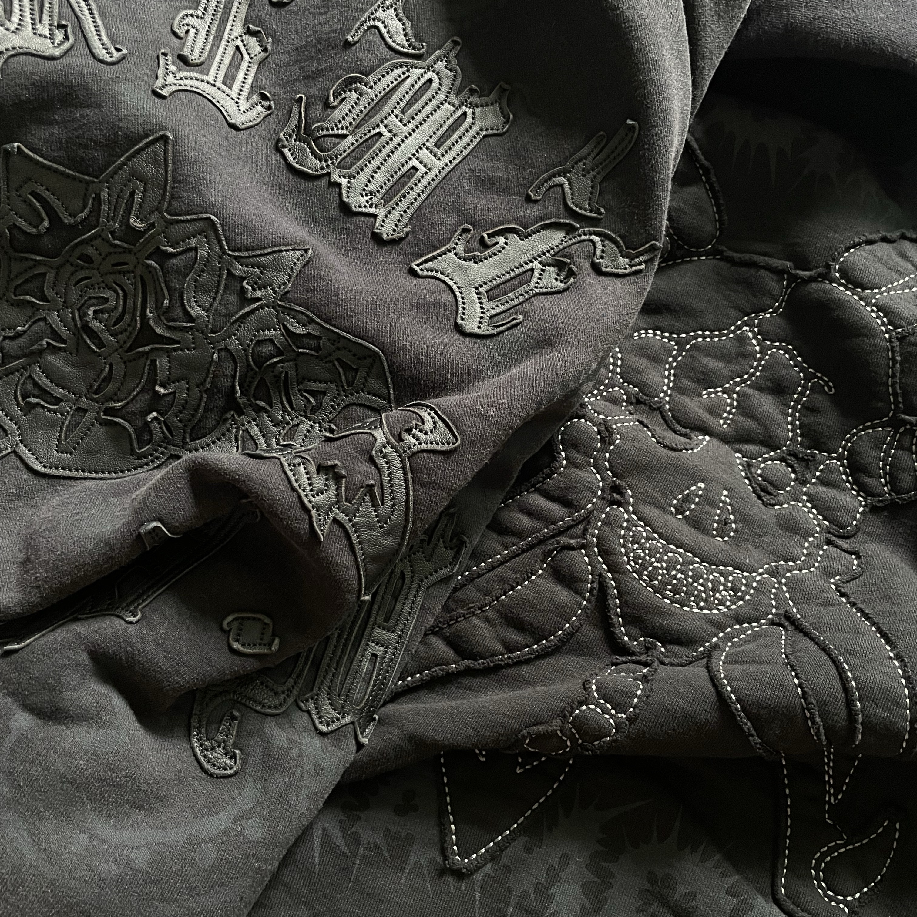 Supreme Leather Applique Zip Up Hooded Sweatshirt Black - 25SS, Supreme x Y's by Yohji Yamamoto Zip Up Hooded Sweatshirt Black - 25FW 착용 스타일 - 3