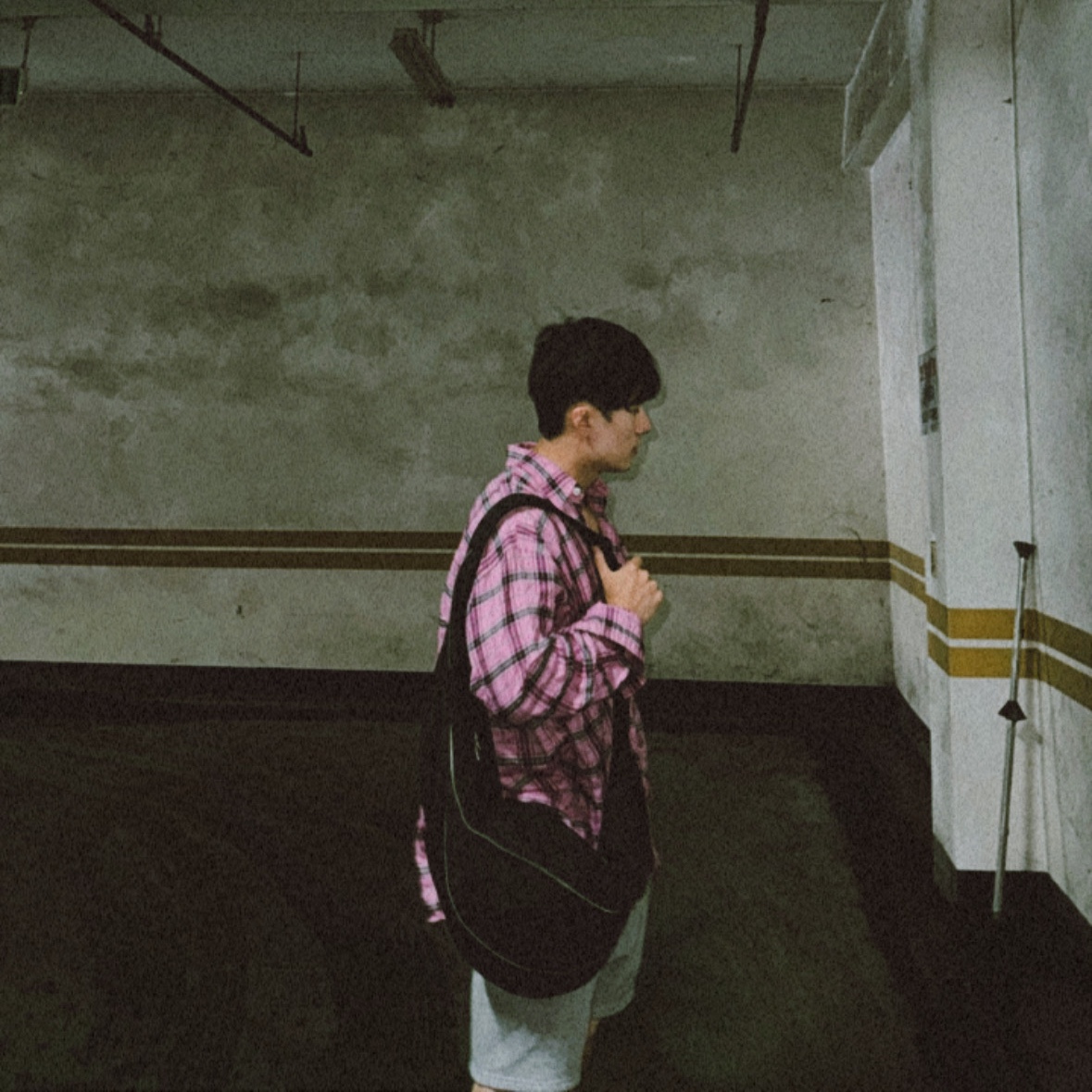 Our Legacy Borrowed BD Shirt Cerise Memory Check 착용 스타일
