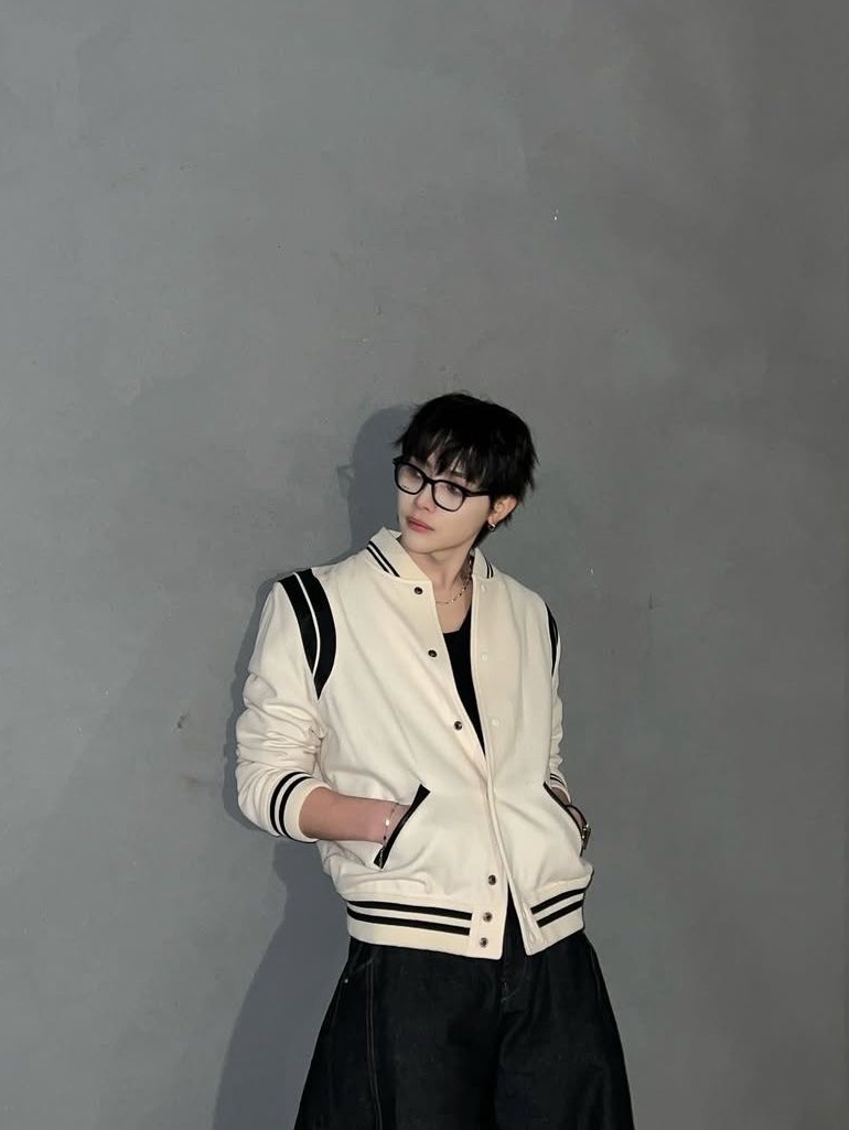 Saint Laurent Teddy Jacket in Wool Naturel 착용 스타일 - 1