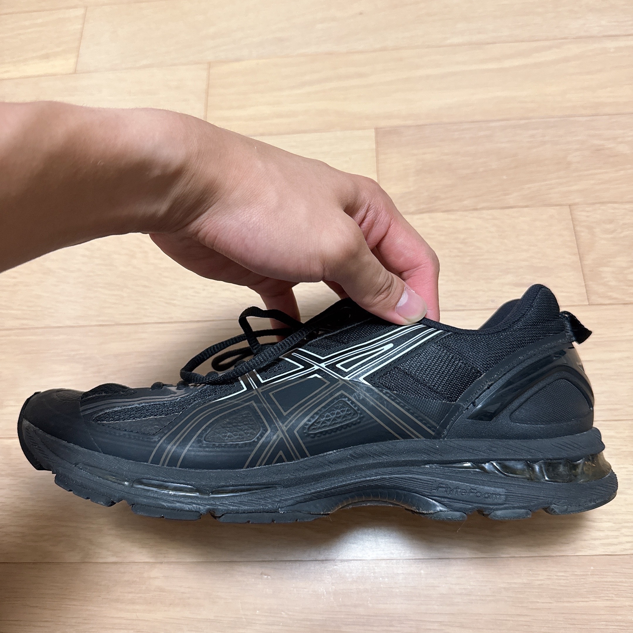 Asics x Kiko Kostadinov Gel-Burz 1 Black 착용 스타일 - 1