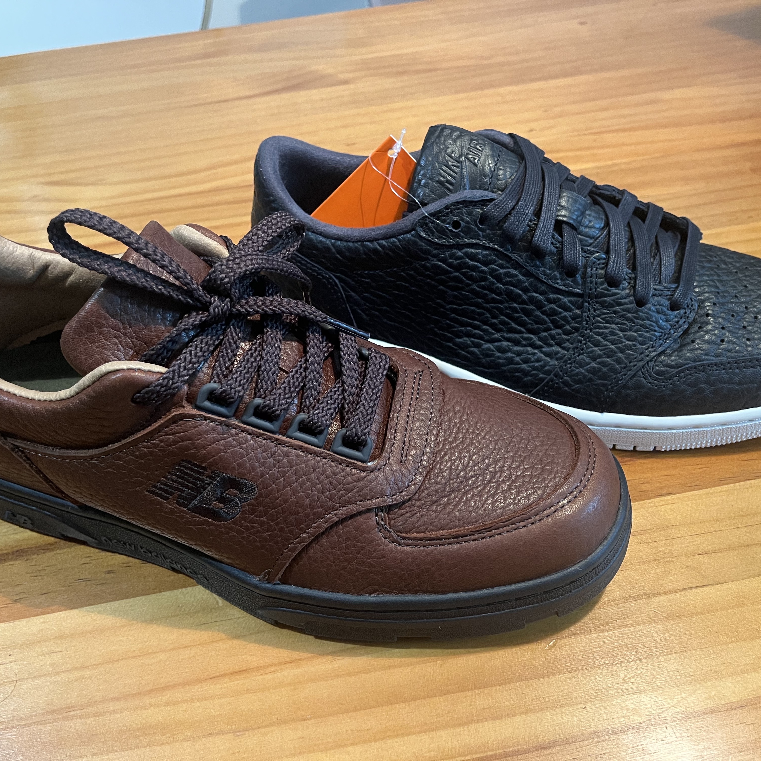 Jordan 1 Retro Low Black Sail, New Balance Allerdale Made in UK Tortoise Shell 착용 스타일 - 2