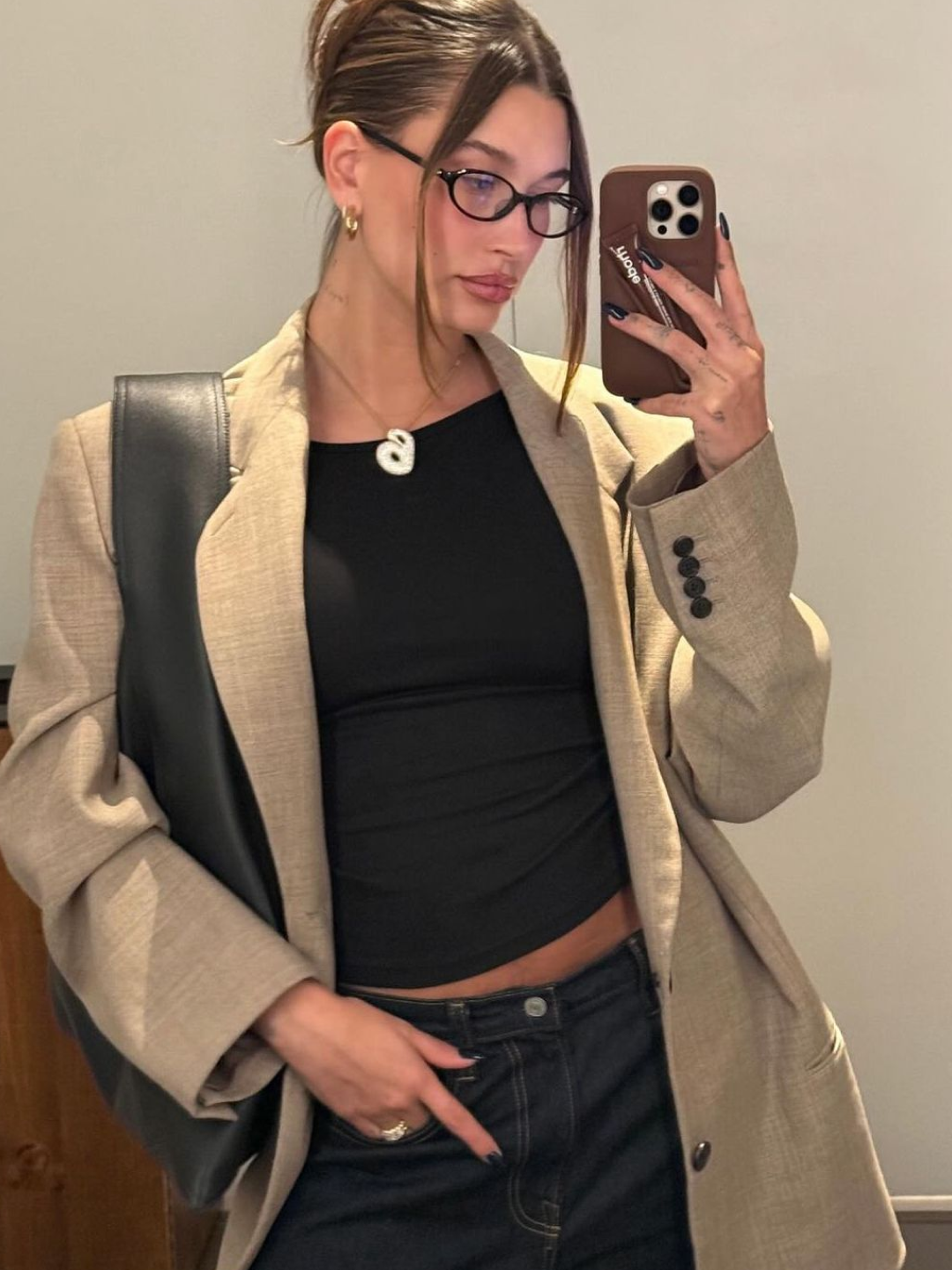zeezeezee Suede Jacket Camel, (W) Max Mara Beatrice Blazer Black 착용 스타일 - 4