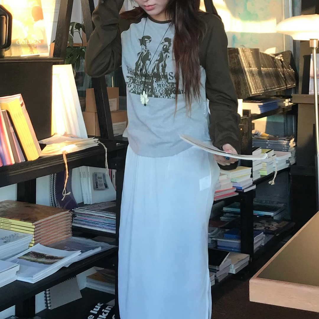 Thevinylhouse Twin Raglan LS Tee Grey 착용 스타일