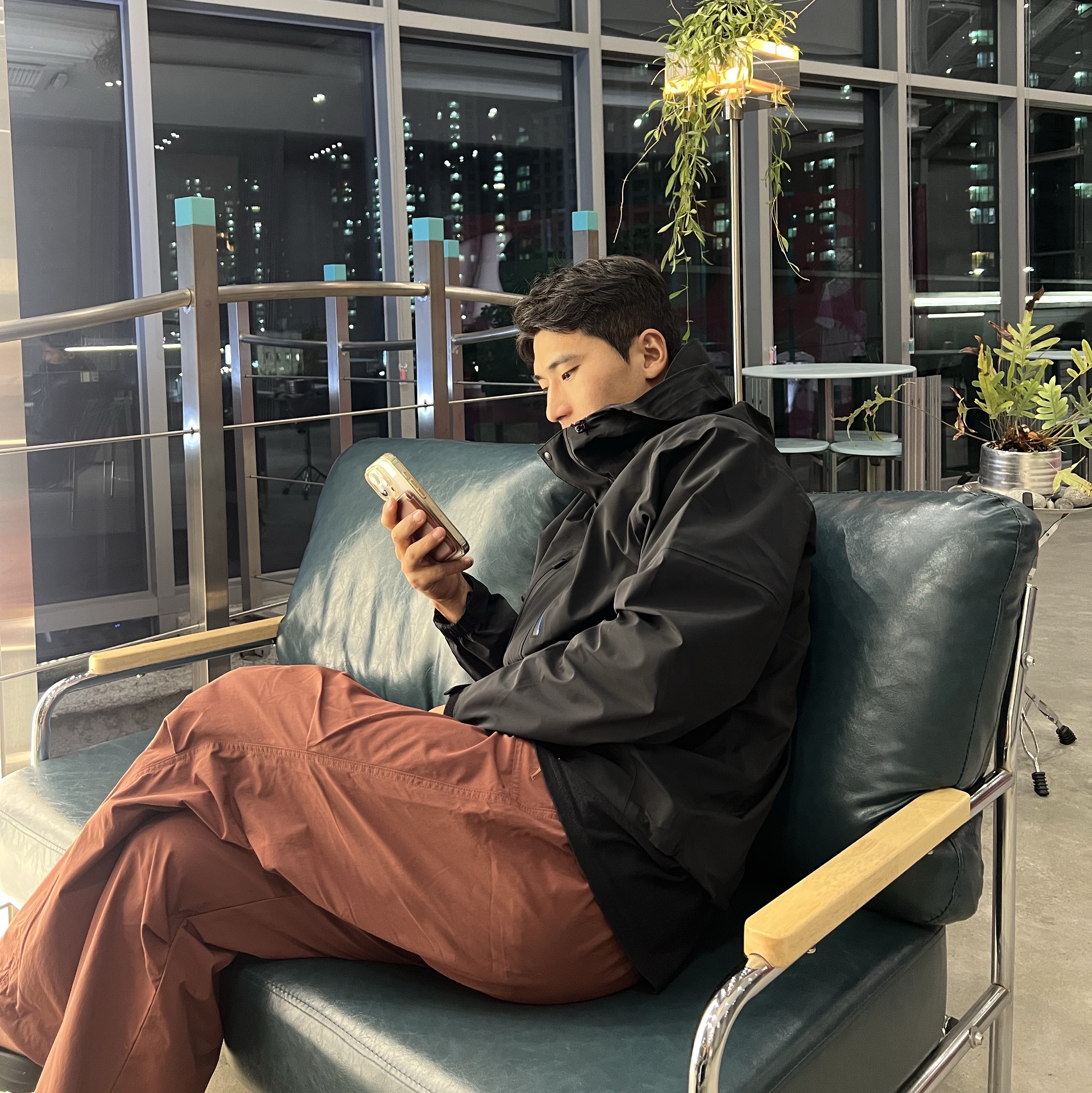 Stussy Basic Stussy T-Shirt Black 2024, 2025, Jordan Essentials Woven Pants Dark Pony - Asia 착용 스타일 - 1