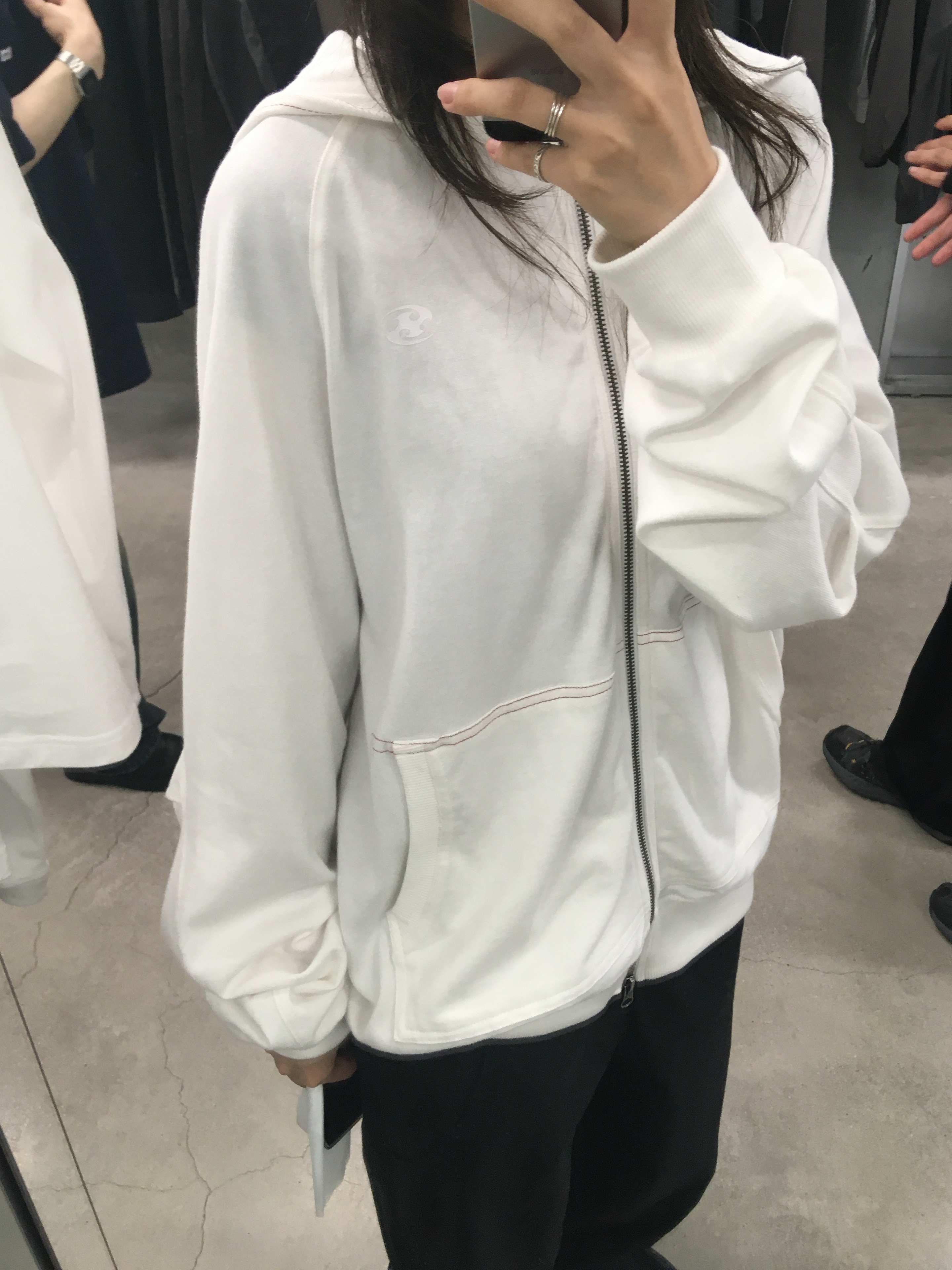 Sansan Gear Washed Hoodie Zip-Up Ivory, Sansan Gear Linen Block Pants Black - 25SS 착용 스타일