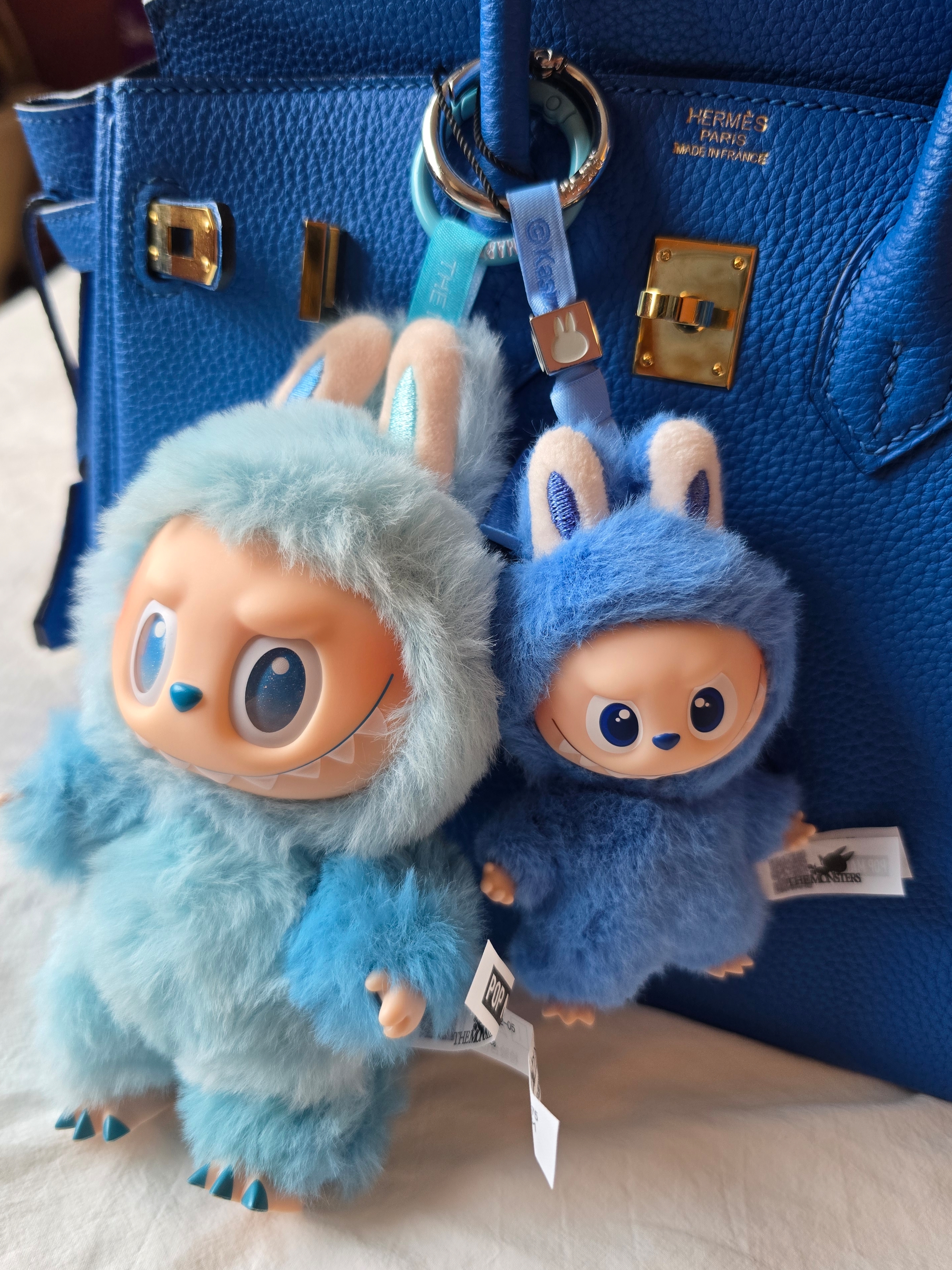Pop Mart Labubu The Monsters Pin For Love Series Vinyl Plush Pendant (N-Z) O (Opened Case), Pop Mart Labubu The Monsters Pin For Love Series Vinyl Plush Pendant Sealed Case (N-Z) (14 Blind Boxes) 착용 스타일