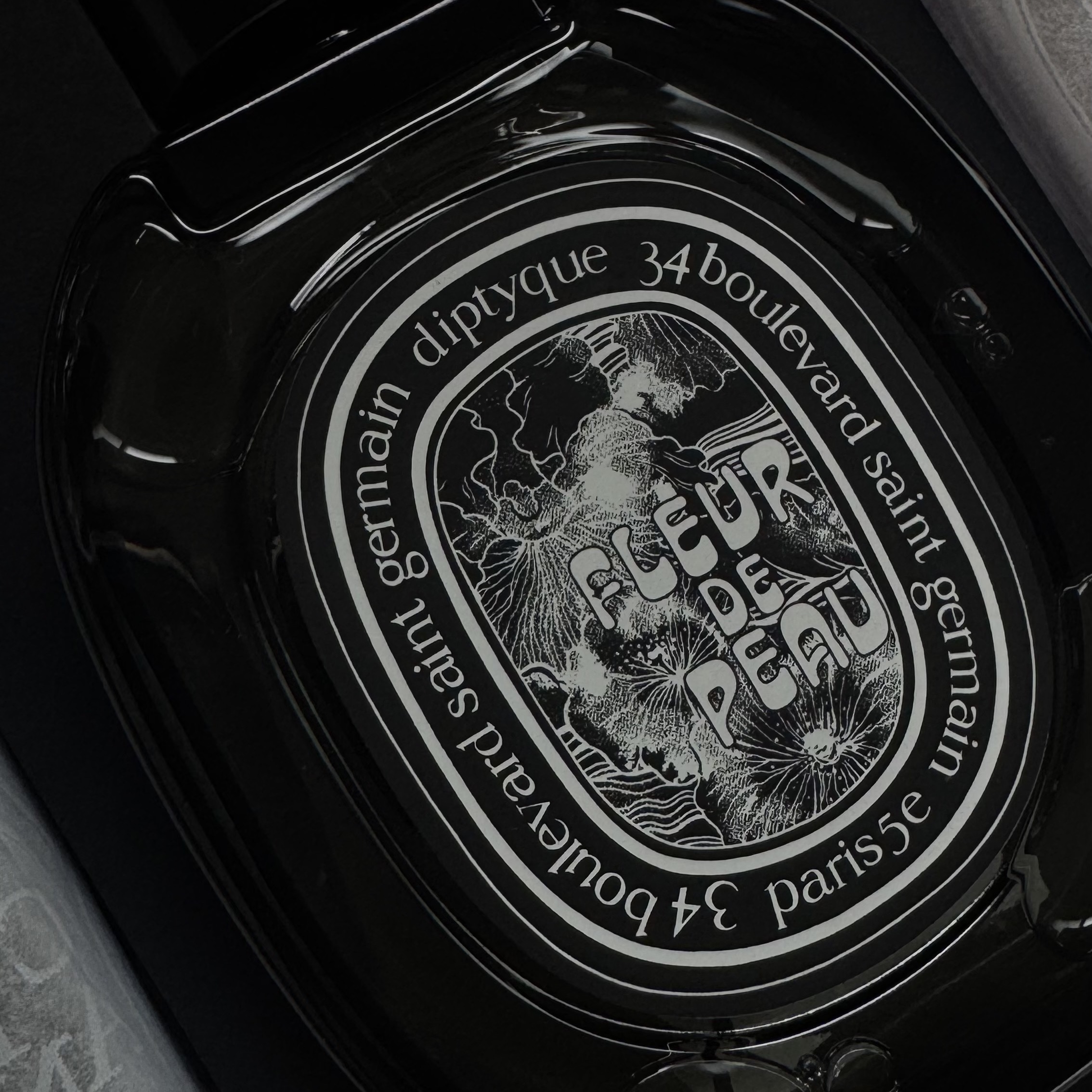 Diptyque Fleur De Peau Eau De Parfum 75ml 착용 스타일
