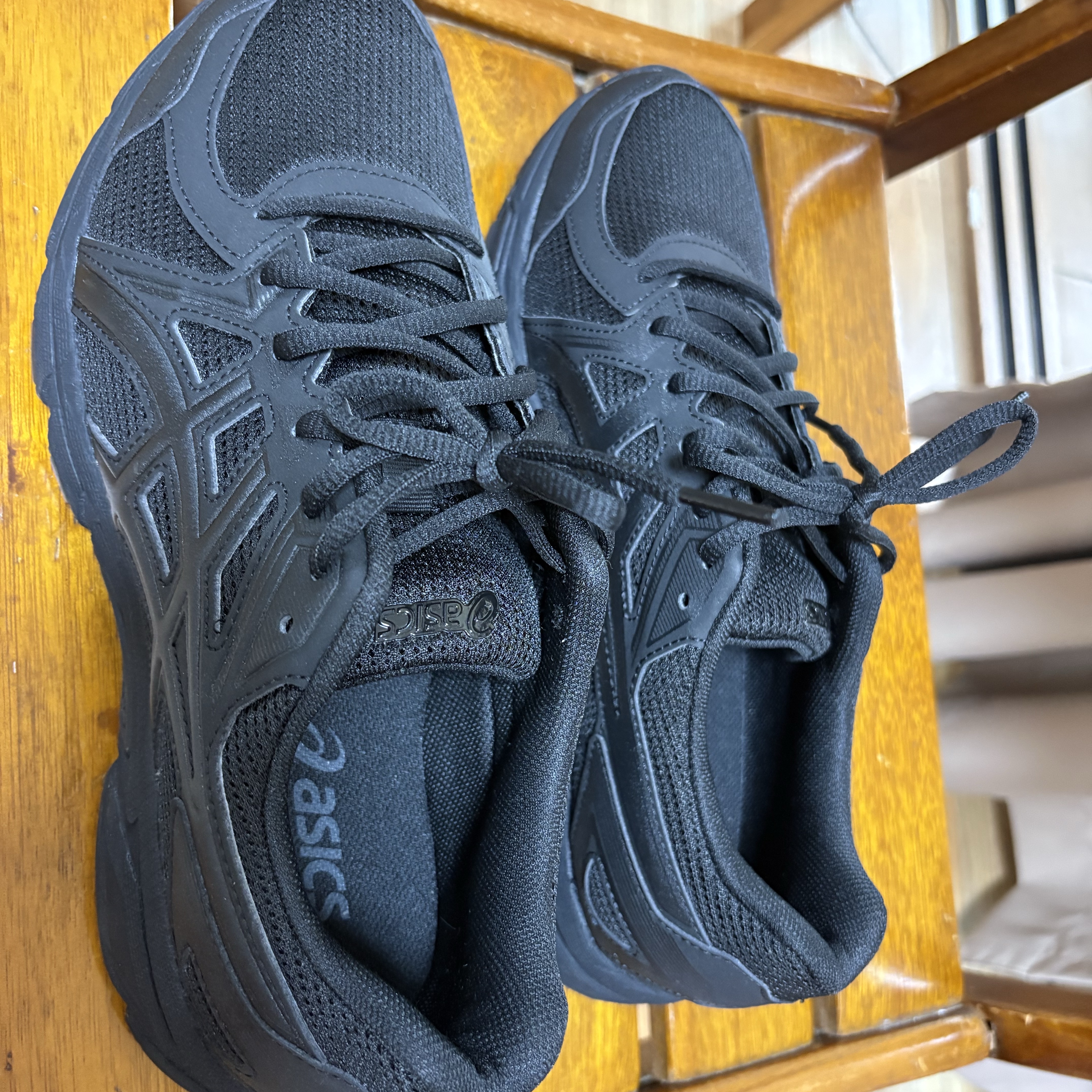 Asics Jog 100 T Black - 4E Extra Wide 착용 스타일 - 2