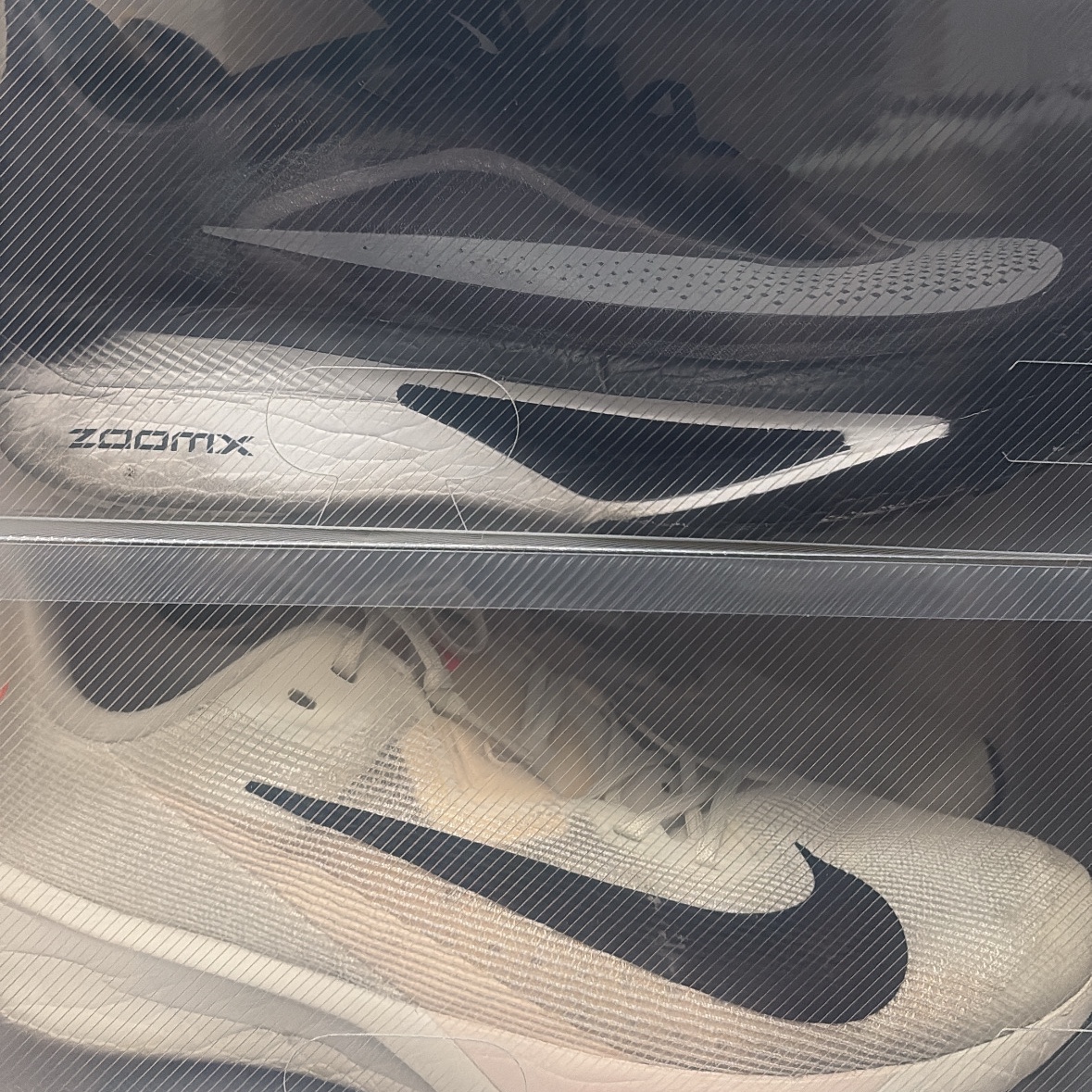 Nike Air Zoom Alphafly Next% 3 Sail Black, Adidas Adizero Adios Pro 4 Cloud White Core Black 착용 스타일 - 2