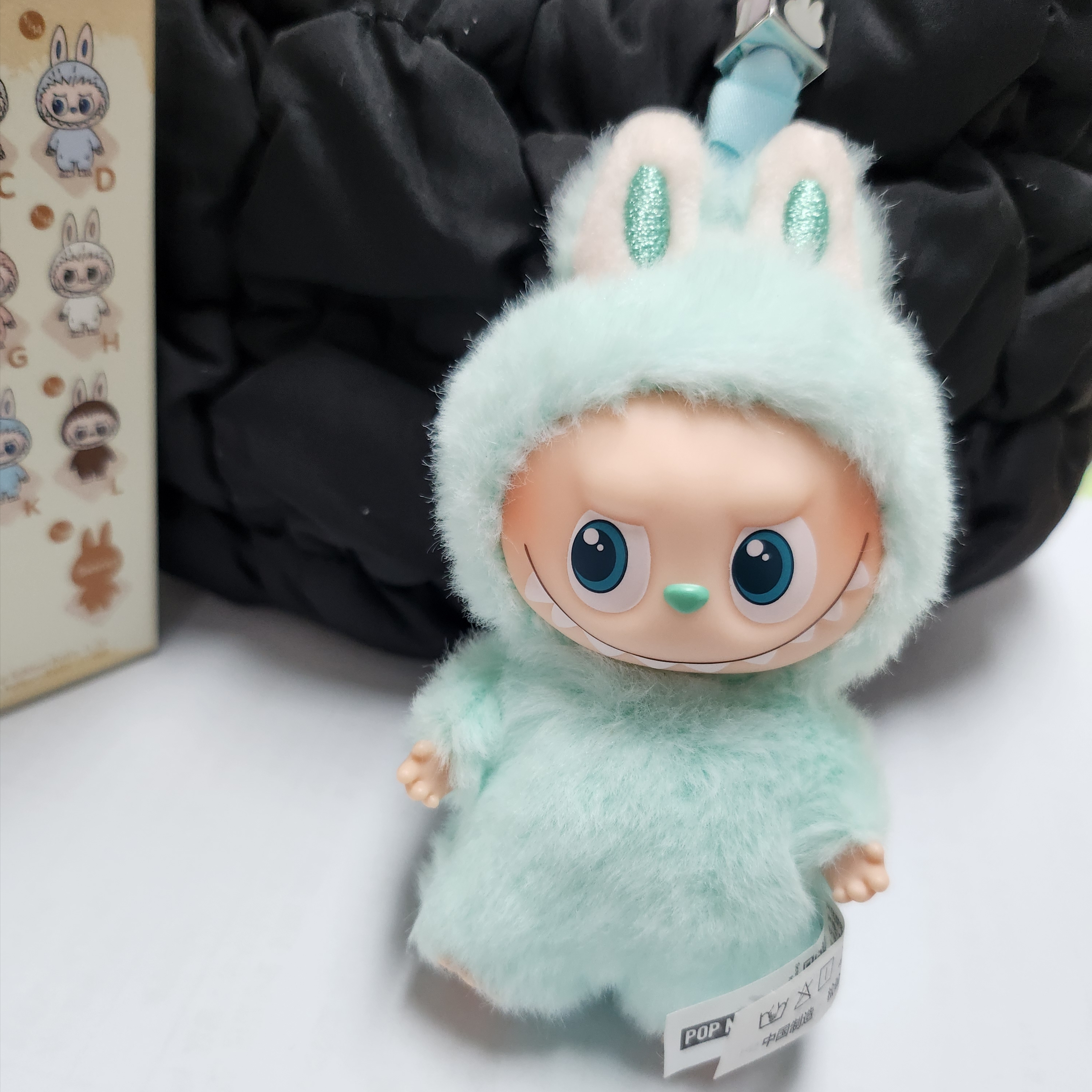 Pop Mart Labubu The Monsters Pin For Love Series Vinyl Plush Pendant Sealed Case (A-M) (1 Blind Box) 착용 스타일 - 1