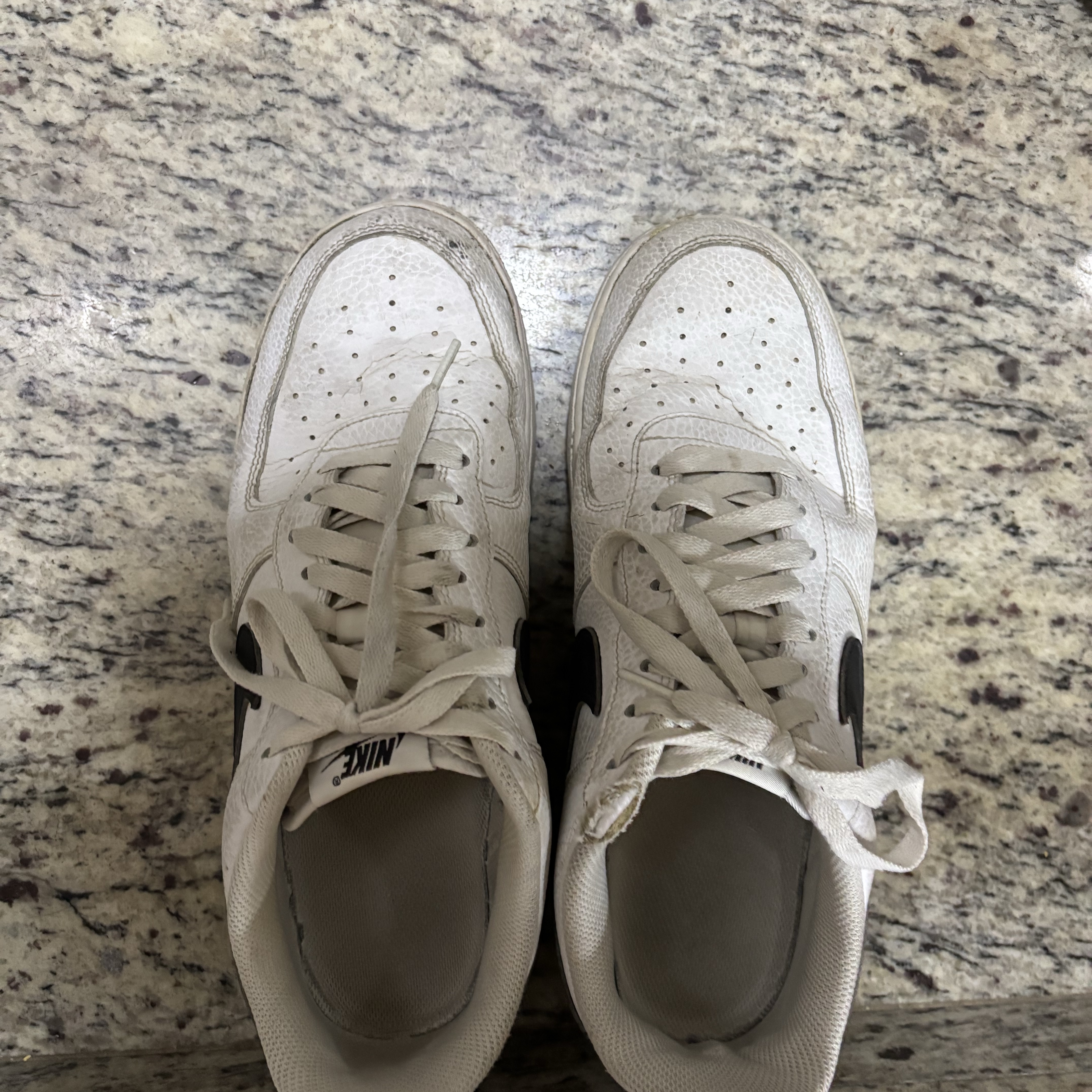 Nike Air Force 1 '07 White Black 착용 스타일