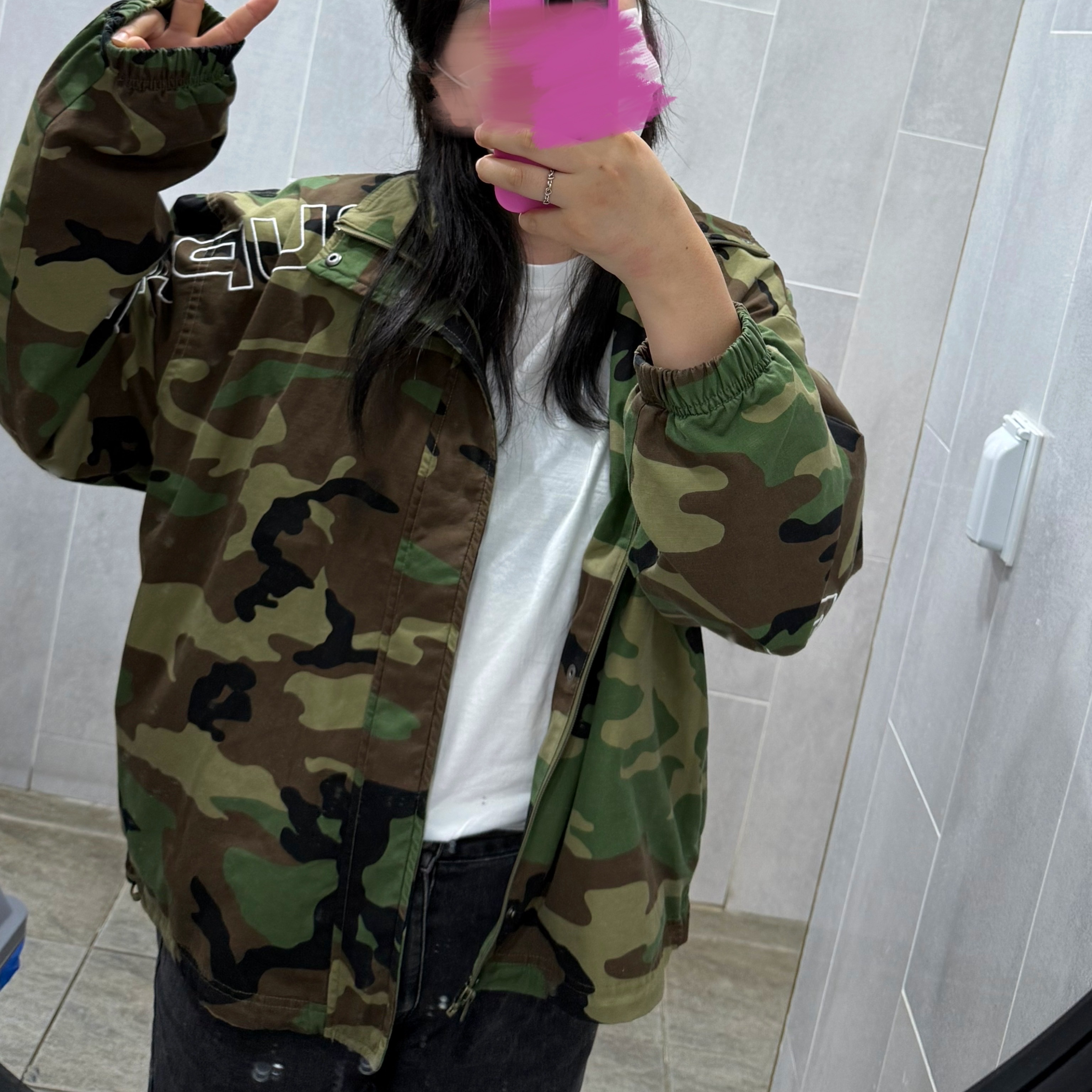 Supreme Spellout Embroidered Ripstop Track Jacket Woodland Camo - 25FW 착용 스타일 - 1