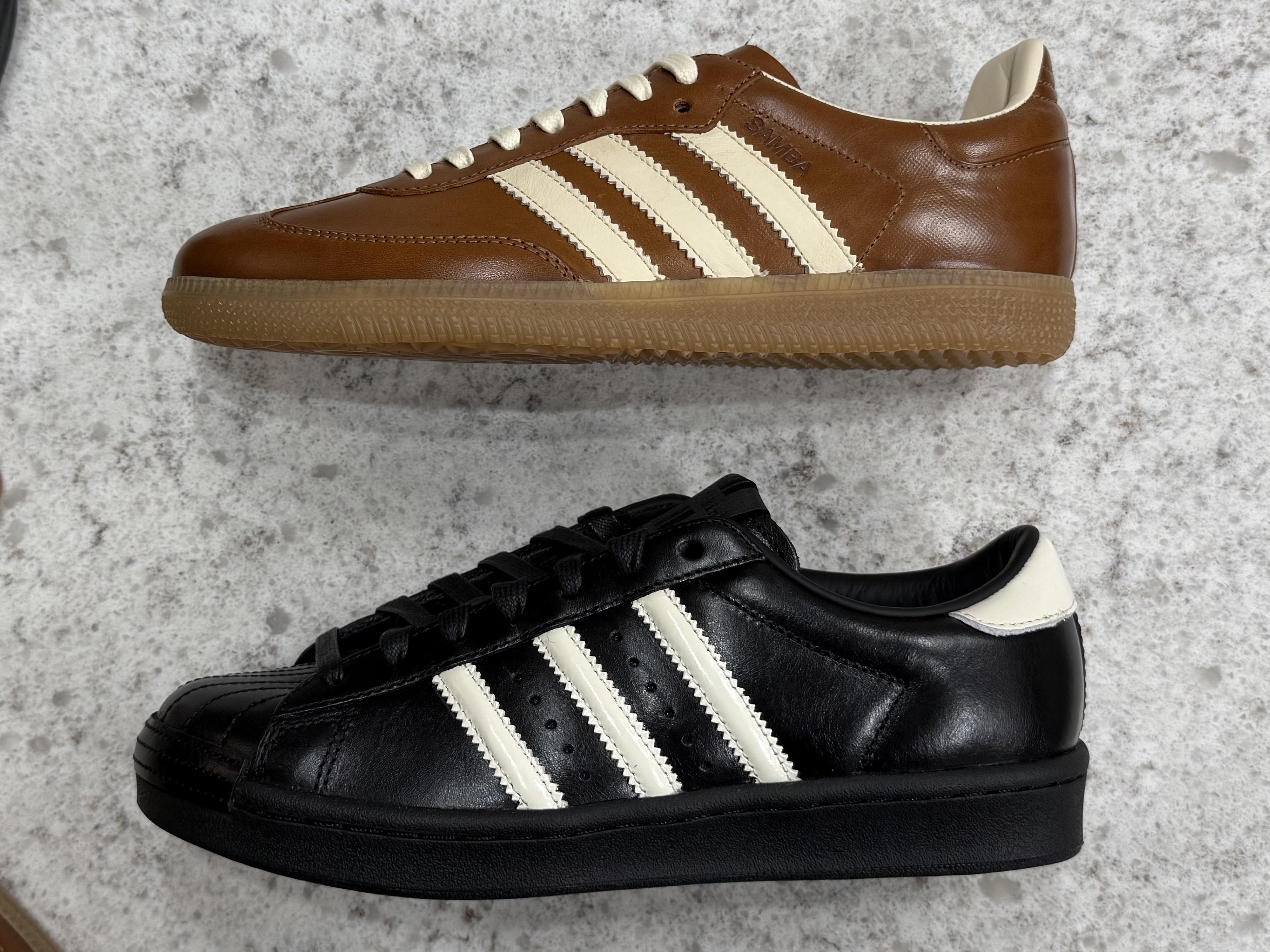 Adidas x Kith Superstar Vintage MIG Black White, Adidas Samba OG Made in Italy Brown Wonder White 착용 스타일 - 9