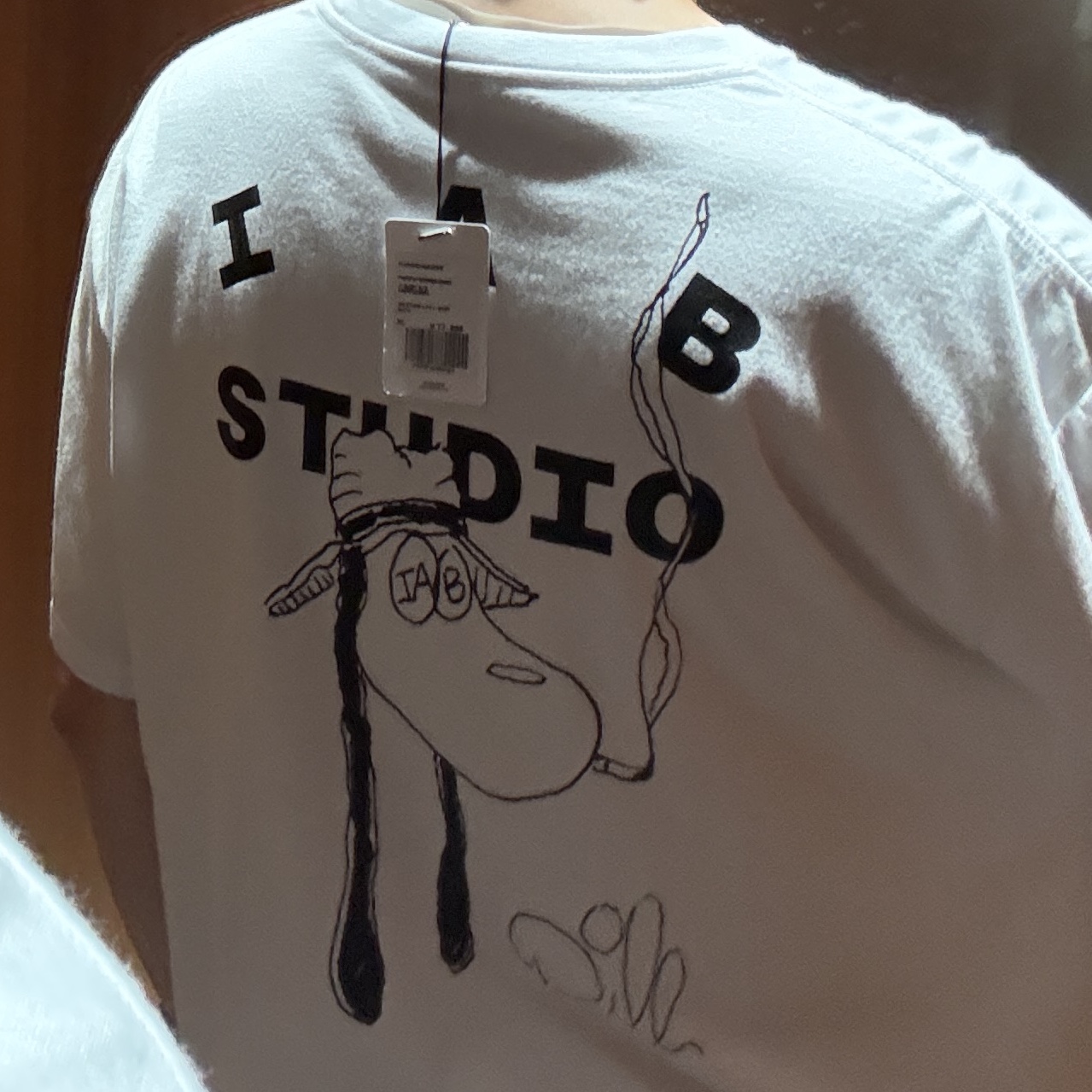 IAB Studio x Fucking Awesome T-Shirt White 착용 스타일 - 1