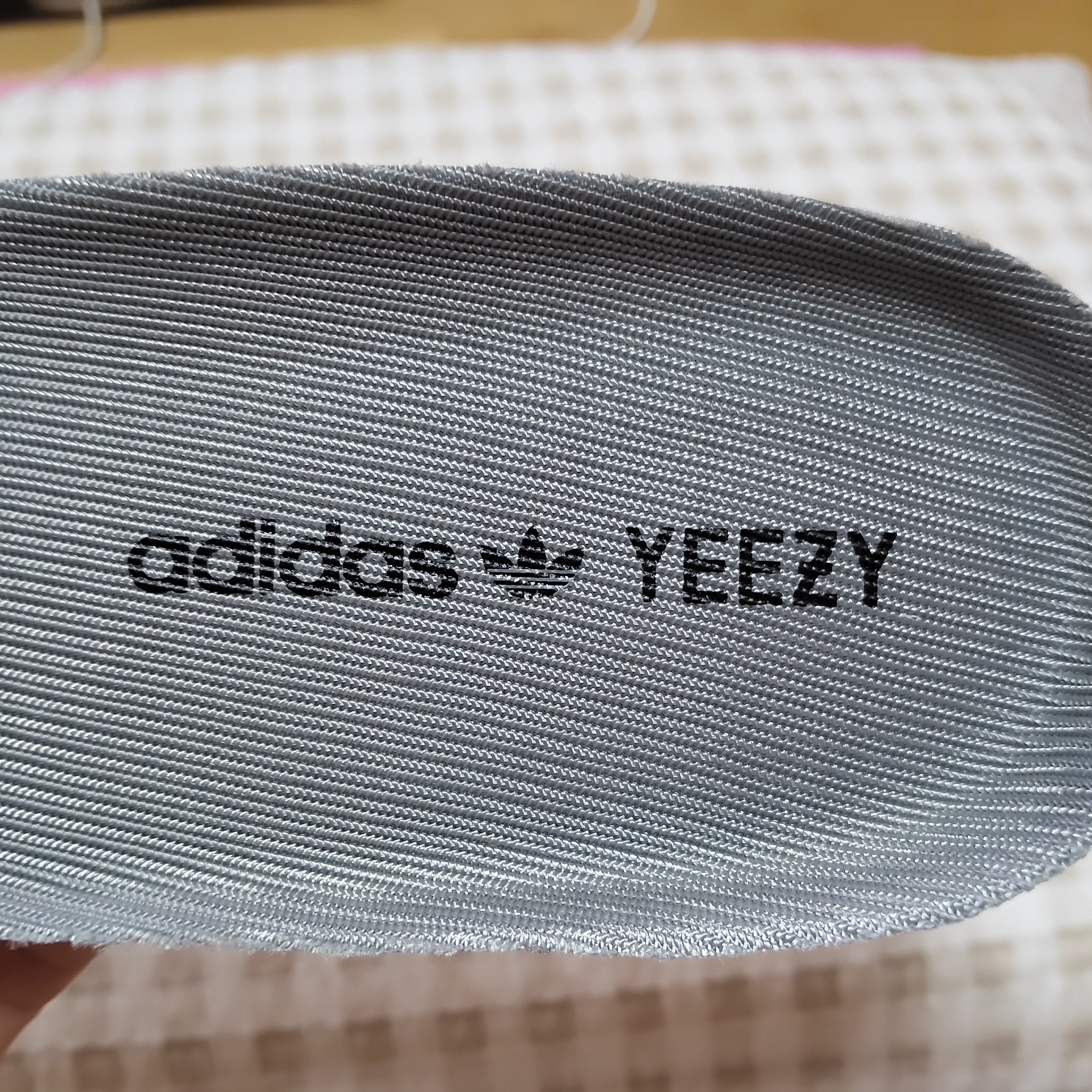 Adidas Yeezy Boost 350 V2 Beluga - Reflective 착용 스타일 - 7