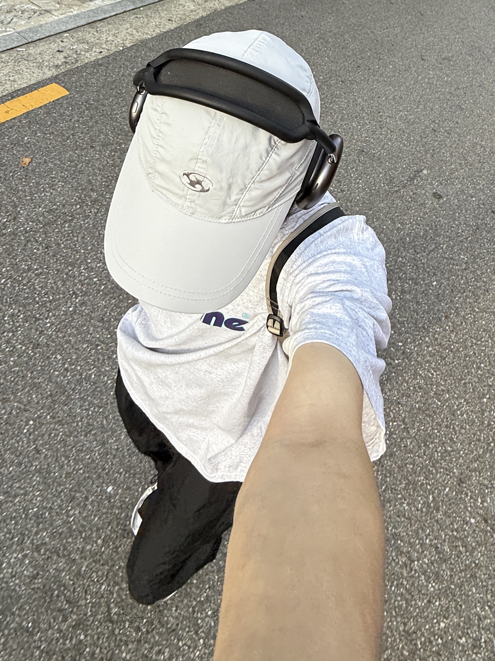 (W) Asics Gel-Kayano 14 White Midnight, Supreme Pinline T-Shirt Ash Grey - 24SS 착용 스타일 - 5