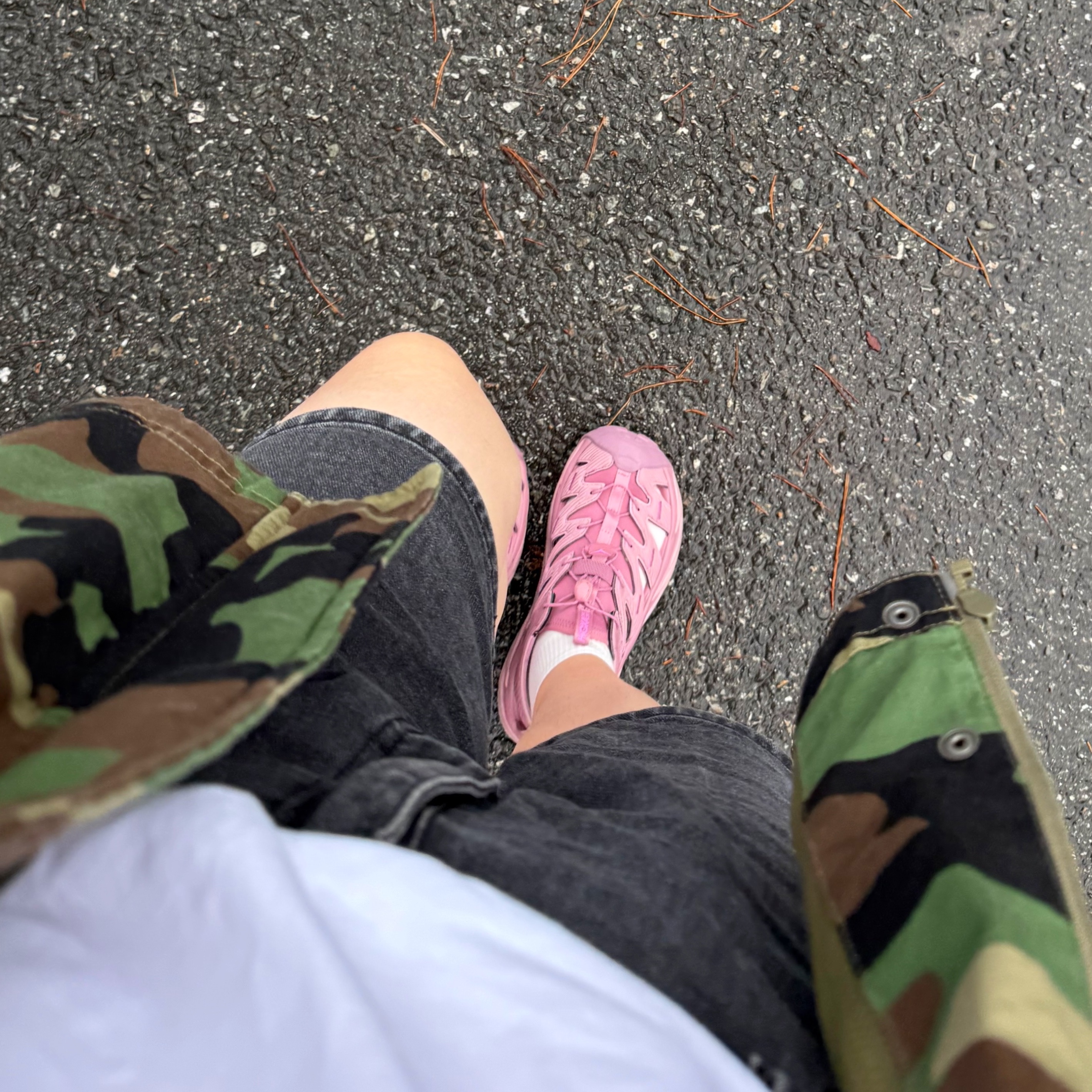 (W) Hoka Hopara Foxglove Pale Mauve, Supreme Spellout Embroidered Ripstop Track Jacket Woodland Camo - 25FW 착용 스타일 - 2