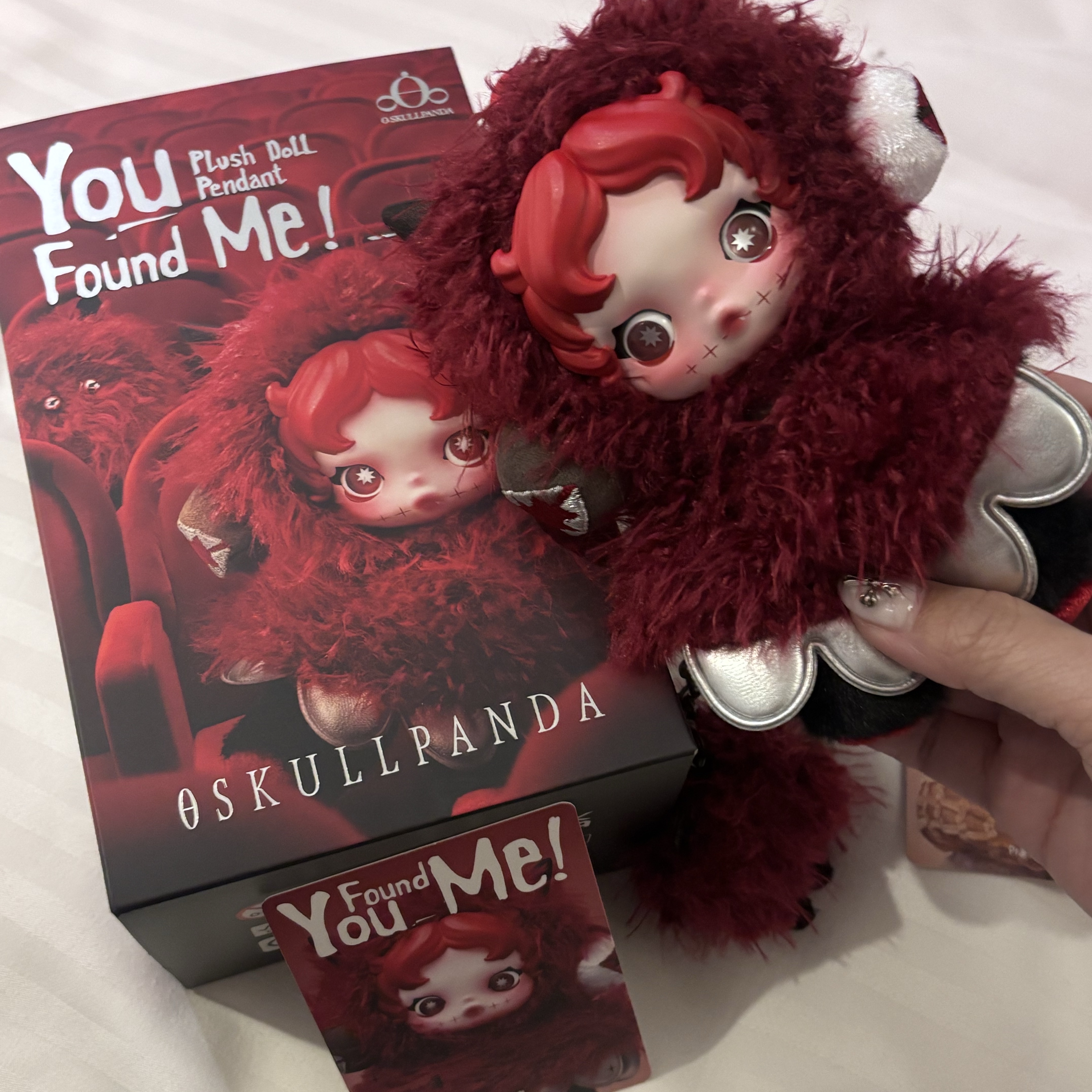 Pop Mart Skullpanda You Found Me ! Series Plush Doll Pendant Chomp (Opened Case) 착용 스타일