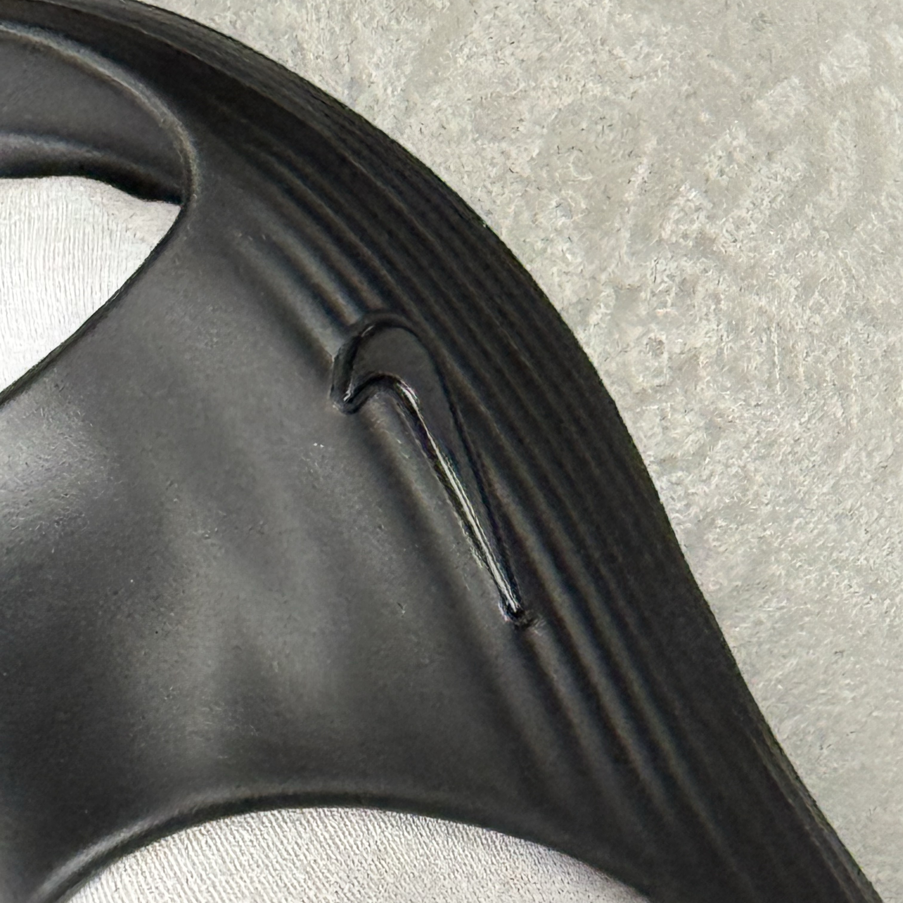 Nike ReactX Rejuven8 Slide Black 착용 스타일