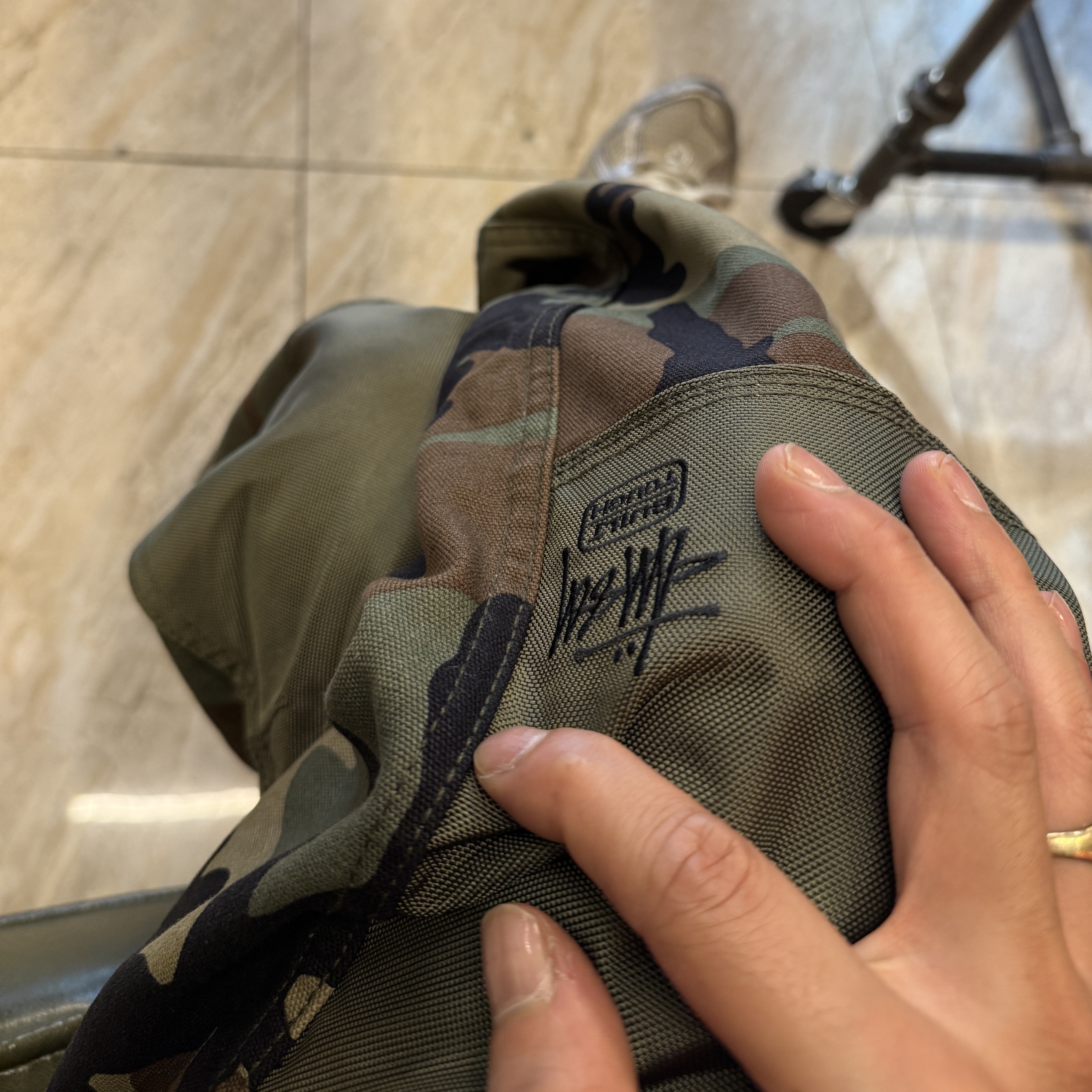 Stussy Utility Pants Woodland Camo 착용 스타일