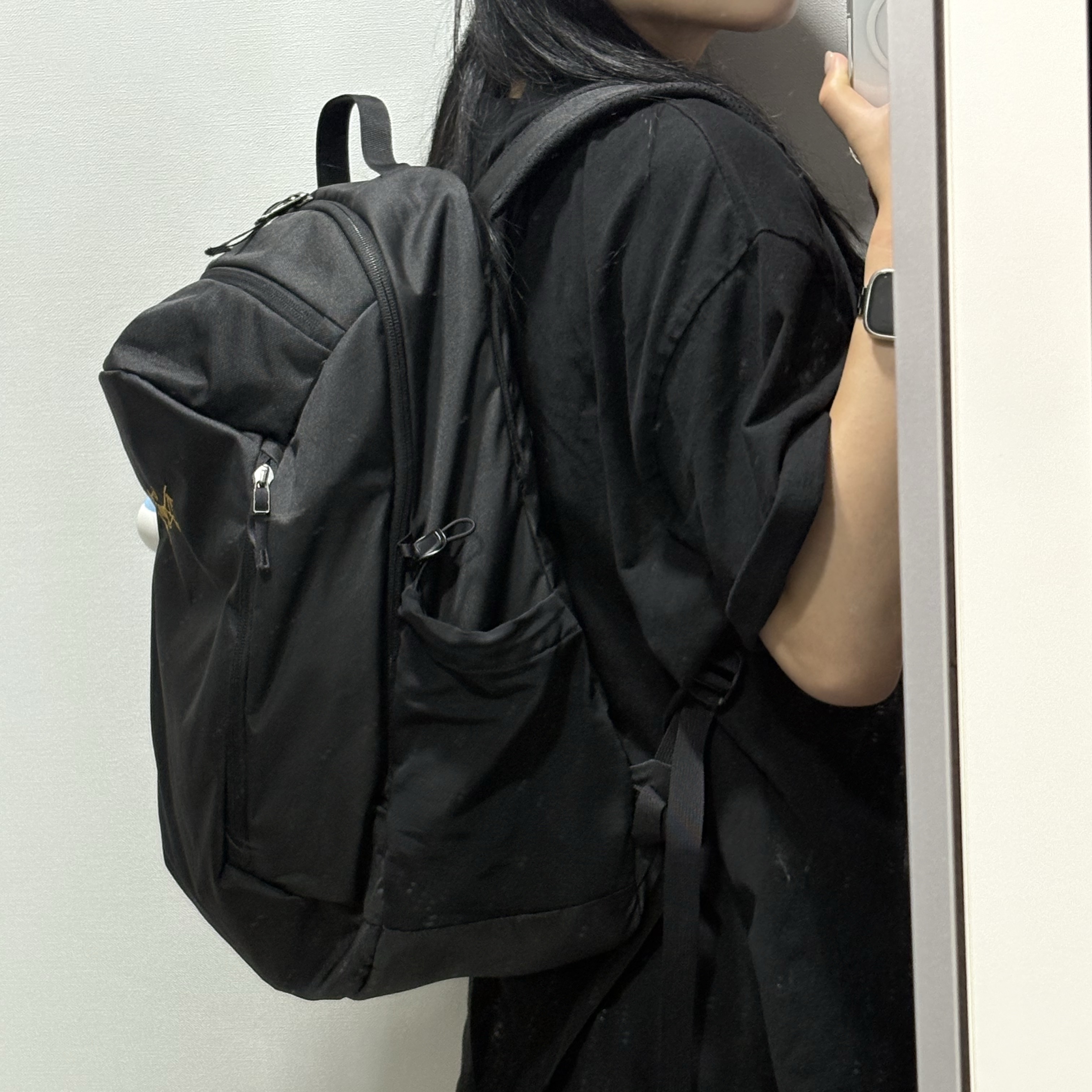 Arc'teryx Mantis 26 Backpack Black, HDEX Womens Wide Waist Bermuda Shorts Black 착용 스타일 - 1