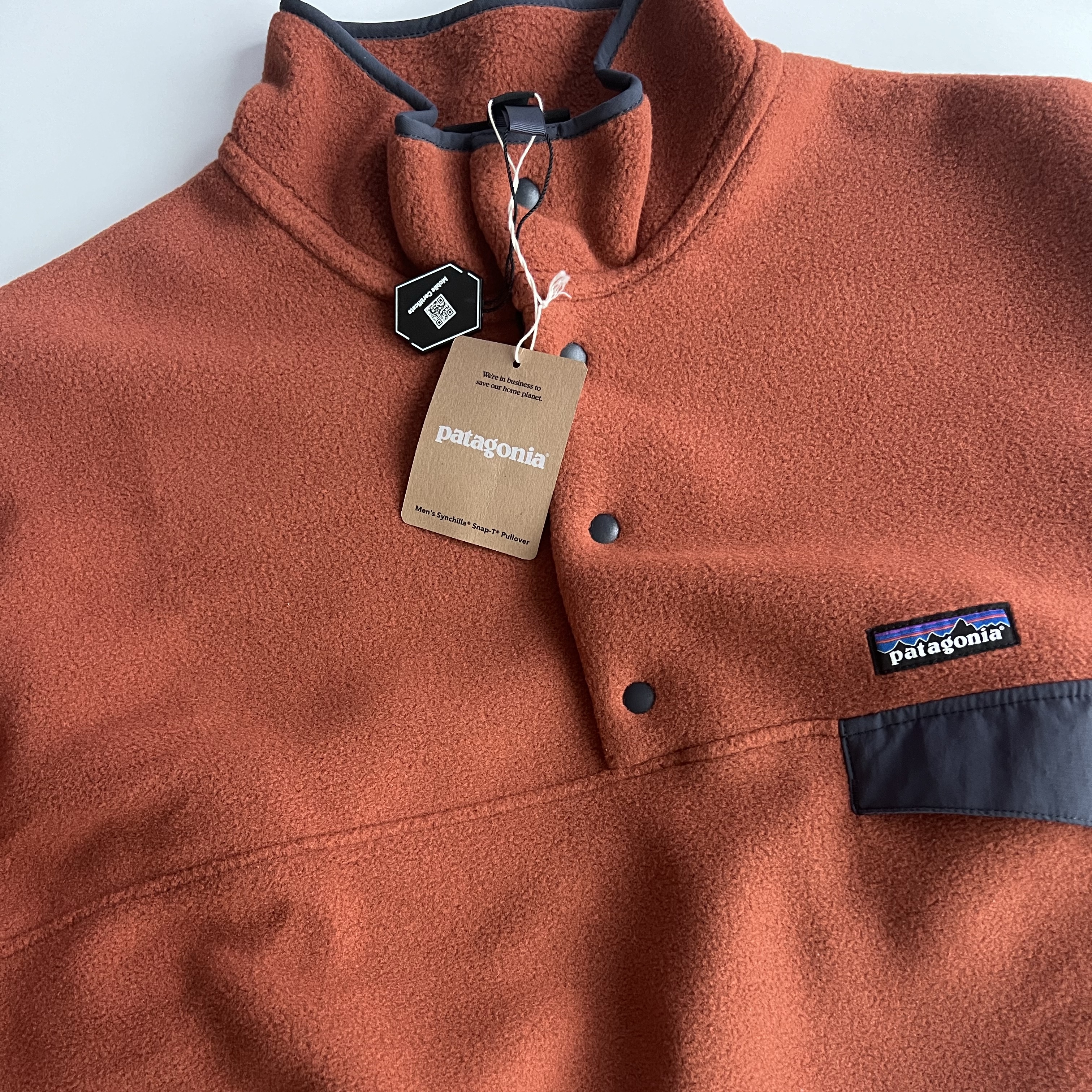 Patagonia Synchilla Snap-T Fleece Pullover Burnished Red 착용 스타일