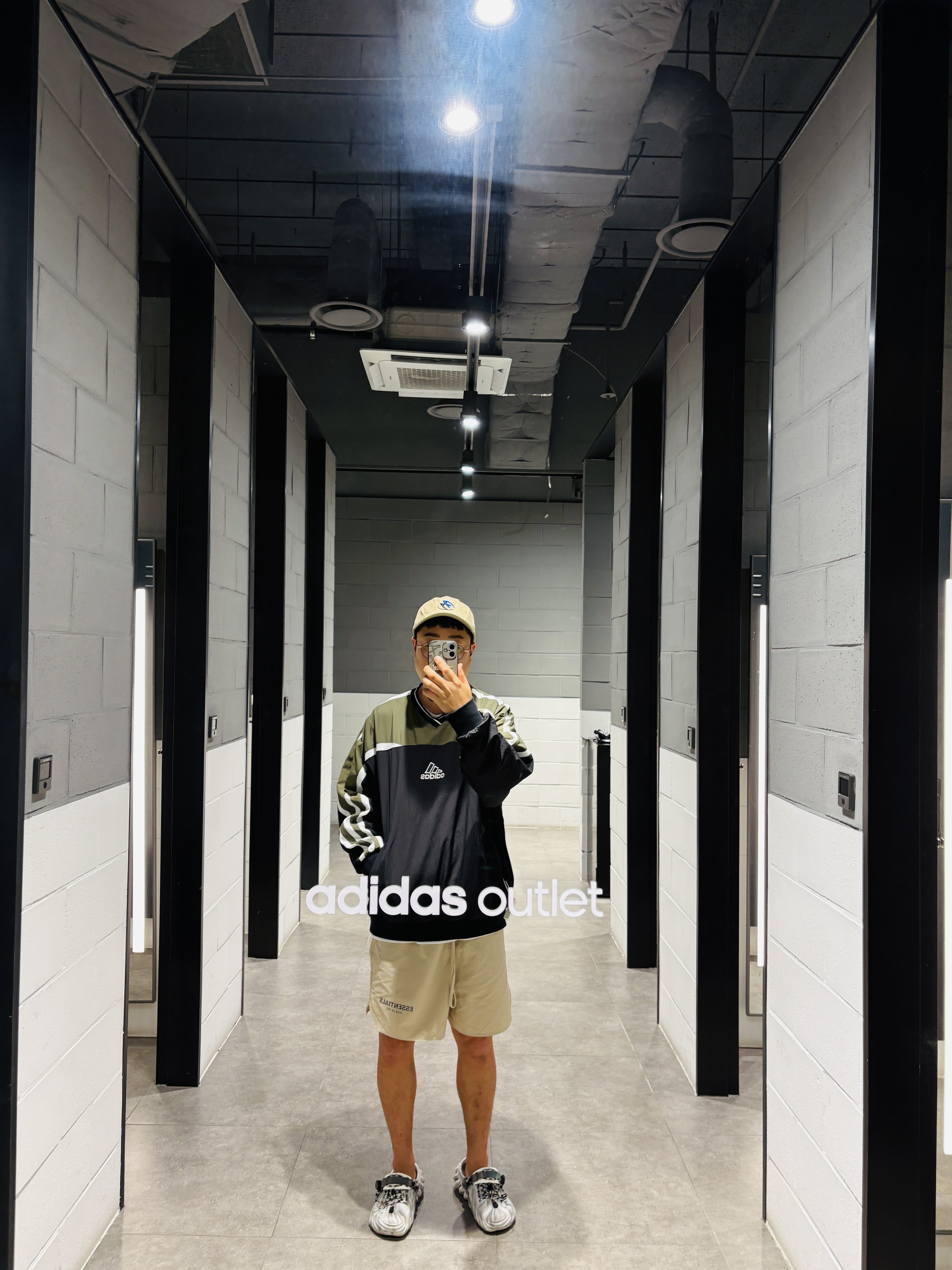 Ader Error x Zara Pleated Cap Beige, Essentials Volley Shorts Linen - Ssense Exclusive 착용 스타일 - 2