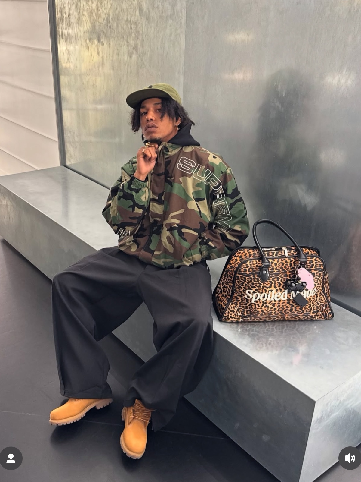 Supreme Spellout Embroidered Ripstop Track Jacket Woodland Camo - 25FW 착용 스타일 - 3