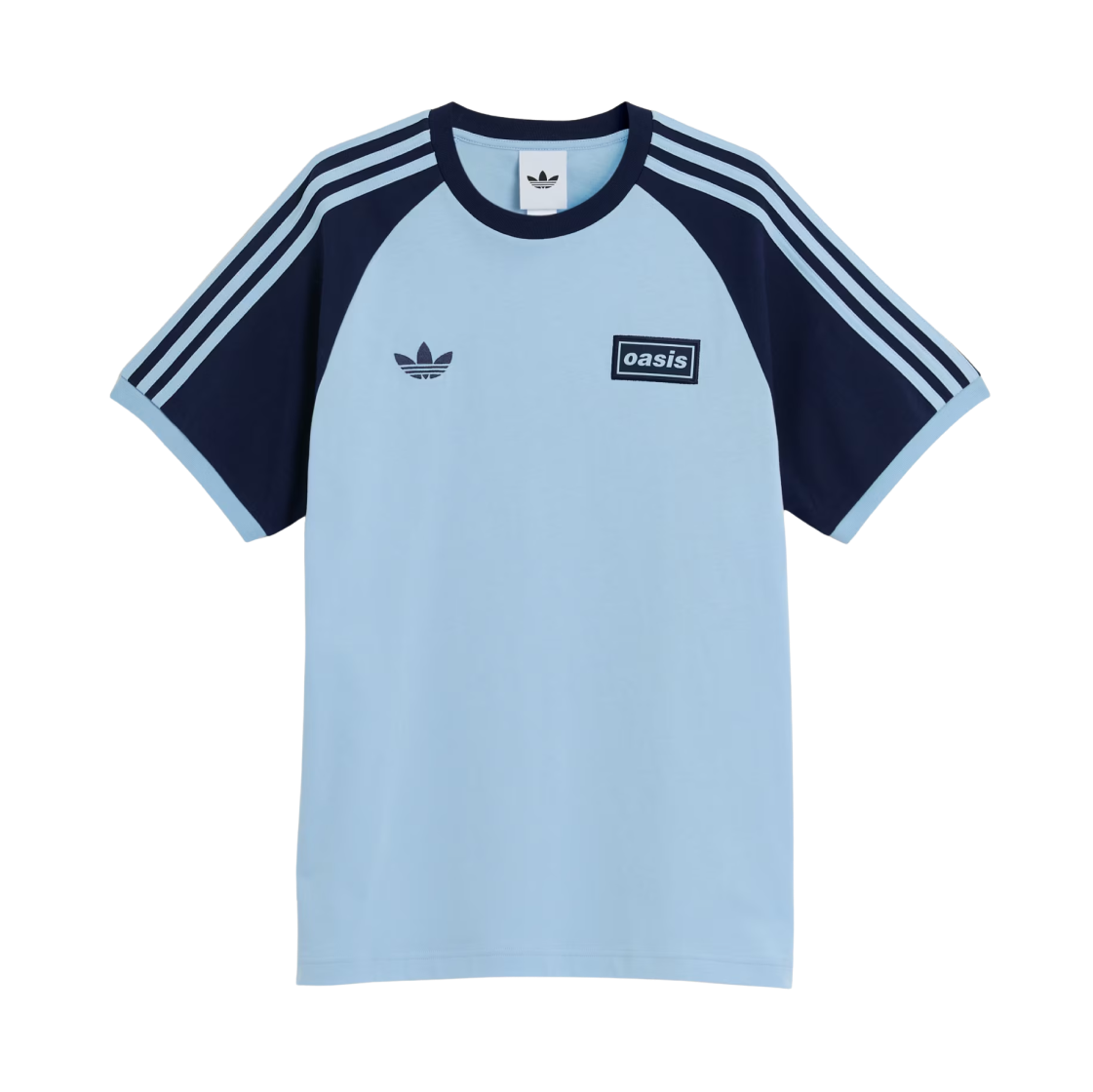 아디다스 x 오아시스 투어 3-스트라이프 티셔츠 나이트 인디고 - KR 사이즈(Adidas x Oasis Tour 3-Stripes T-Shirt Clear Sky Night Indigo - KR Sizing)