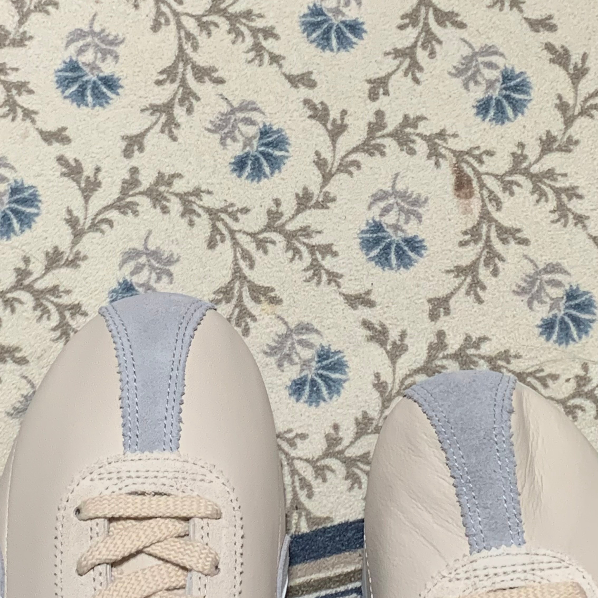 Onitsuka Tiger Runspark Cream Light Blue 착용 스타일 - 2