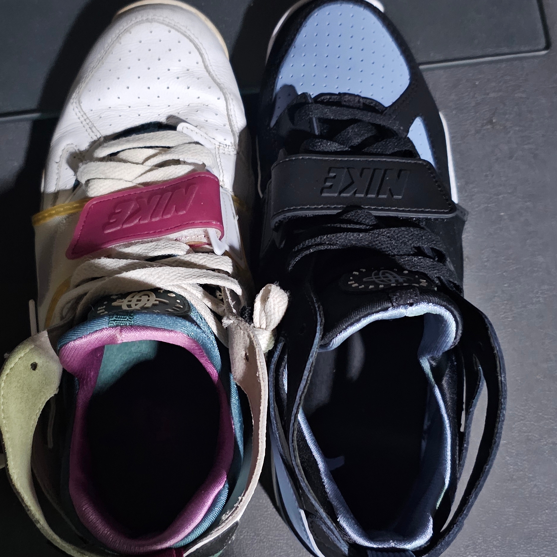 Nike Air Trainer Huarache Black and Cool Blue 착용 스타일 - 2