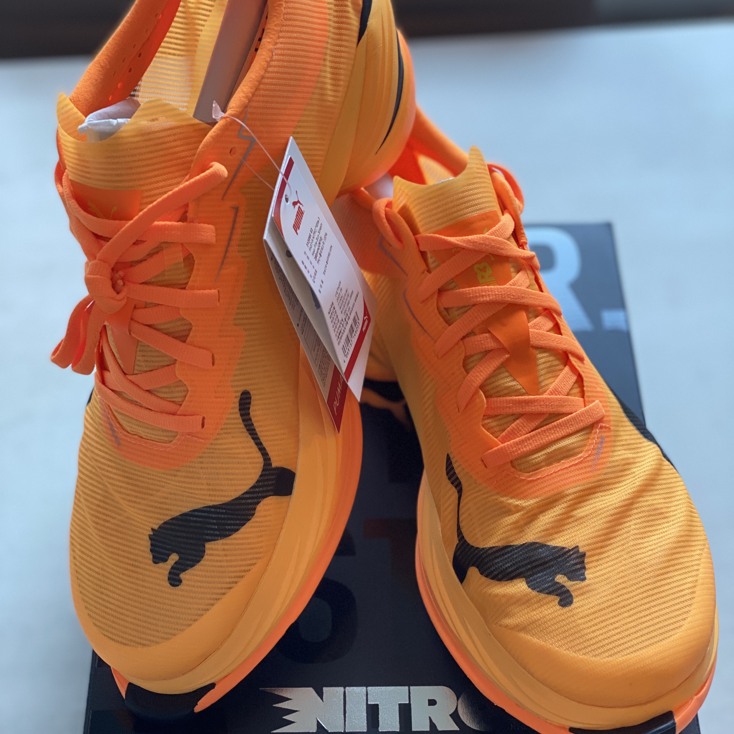 Puma Fast-R Nitro Elite 3 Heat Fire Sun Stream 착용 스타일 - 1