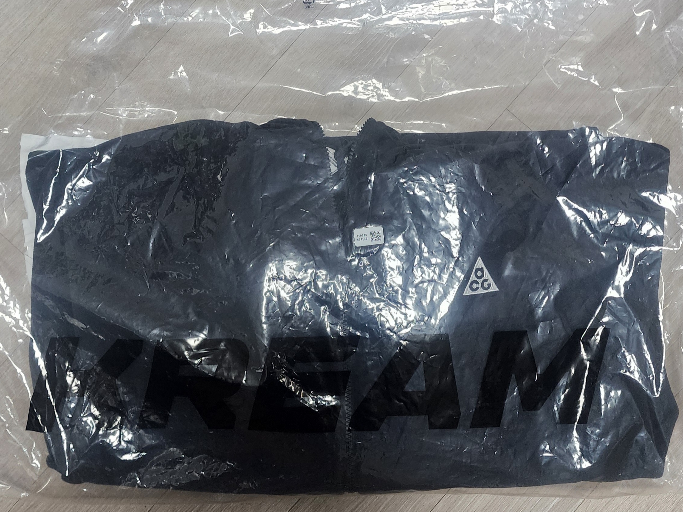 Nike ACG Wolf Tree Full Zip Hoodie Black Anthracite - Asia 착용 스타일