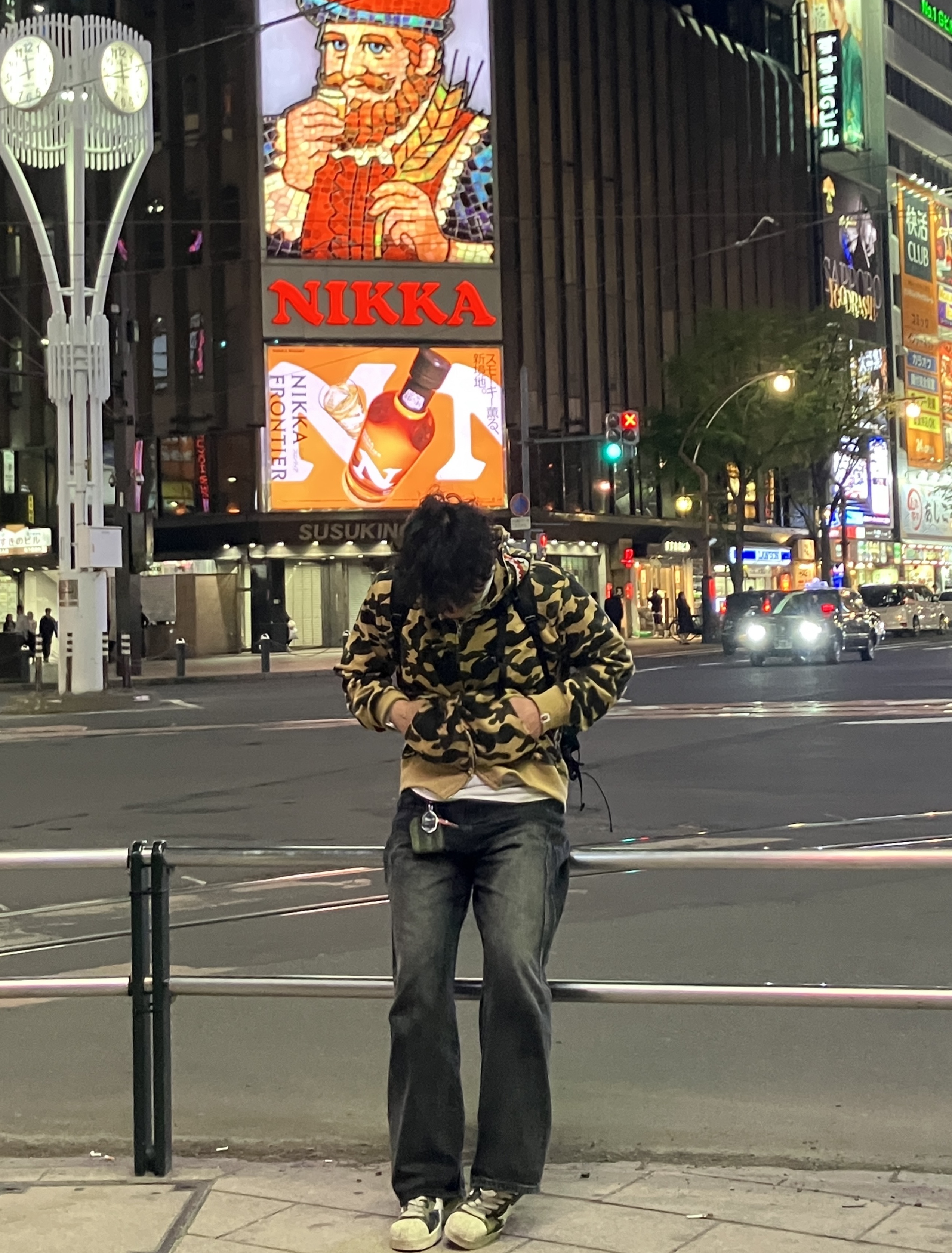 BAPE 1st Camo Shark Full Zip Hoodie Yellow, The North Face Big Shot Black 착용 스타일